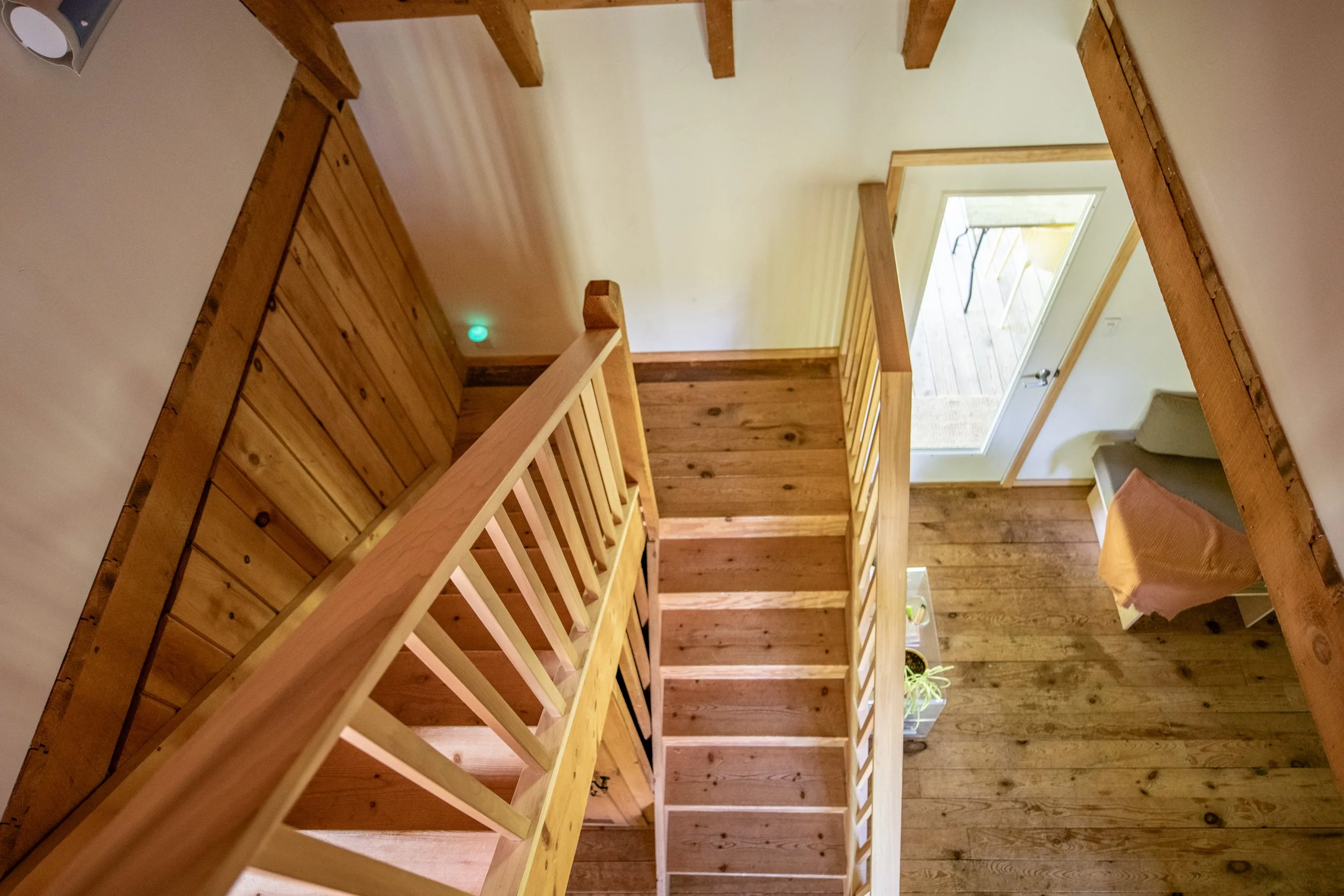 103-staircase.jpg