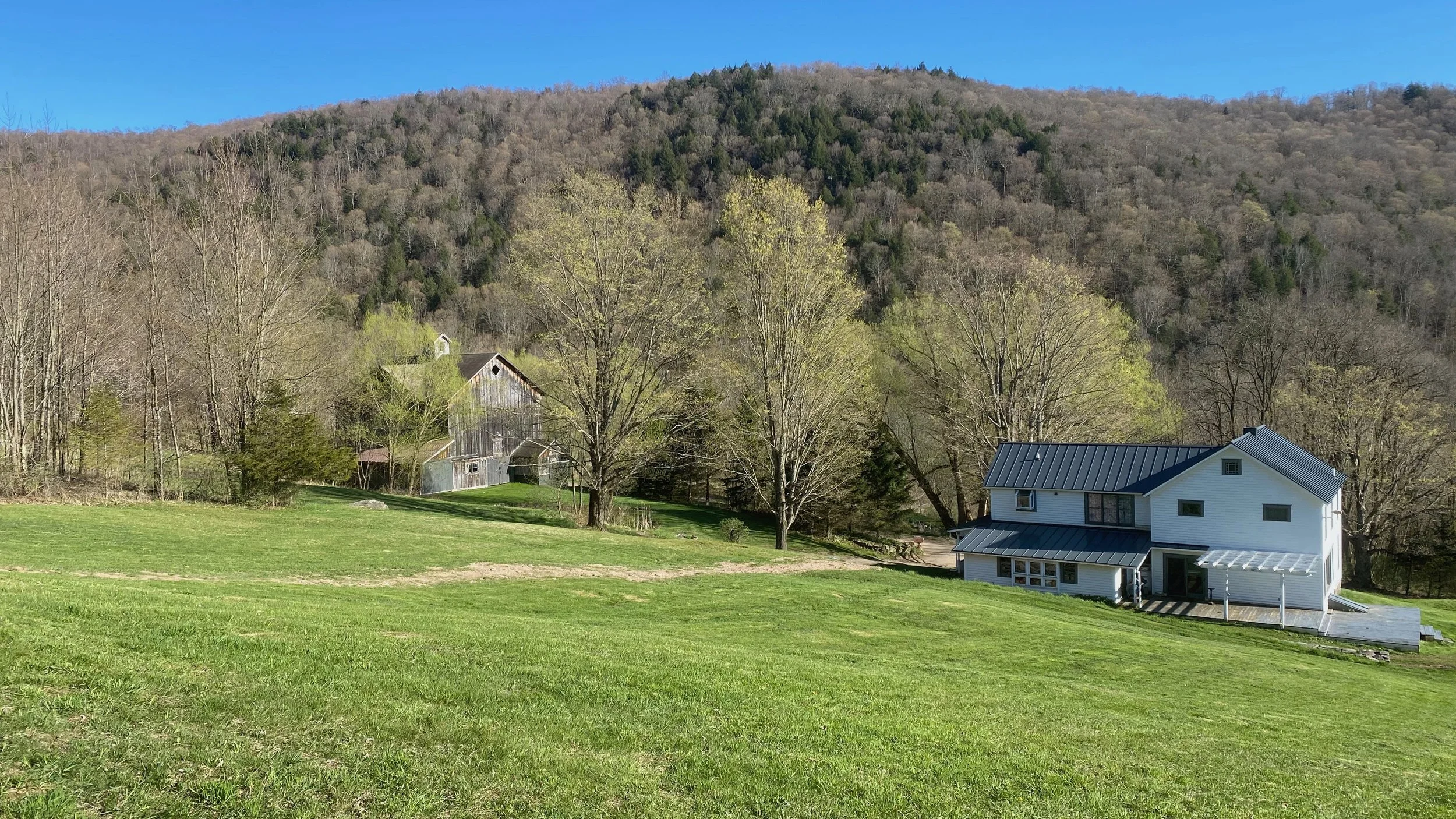 00 house and barn.jpeg