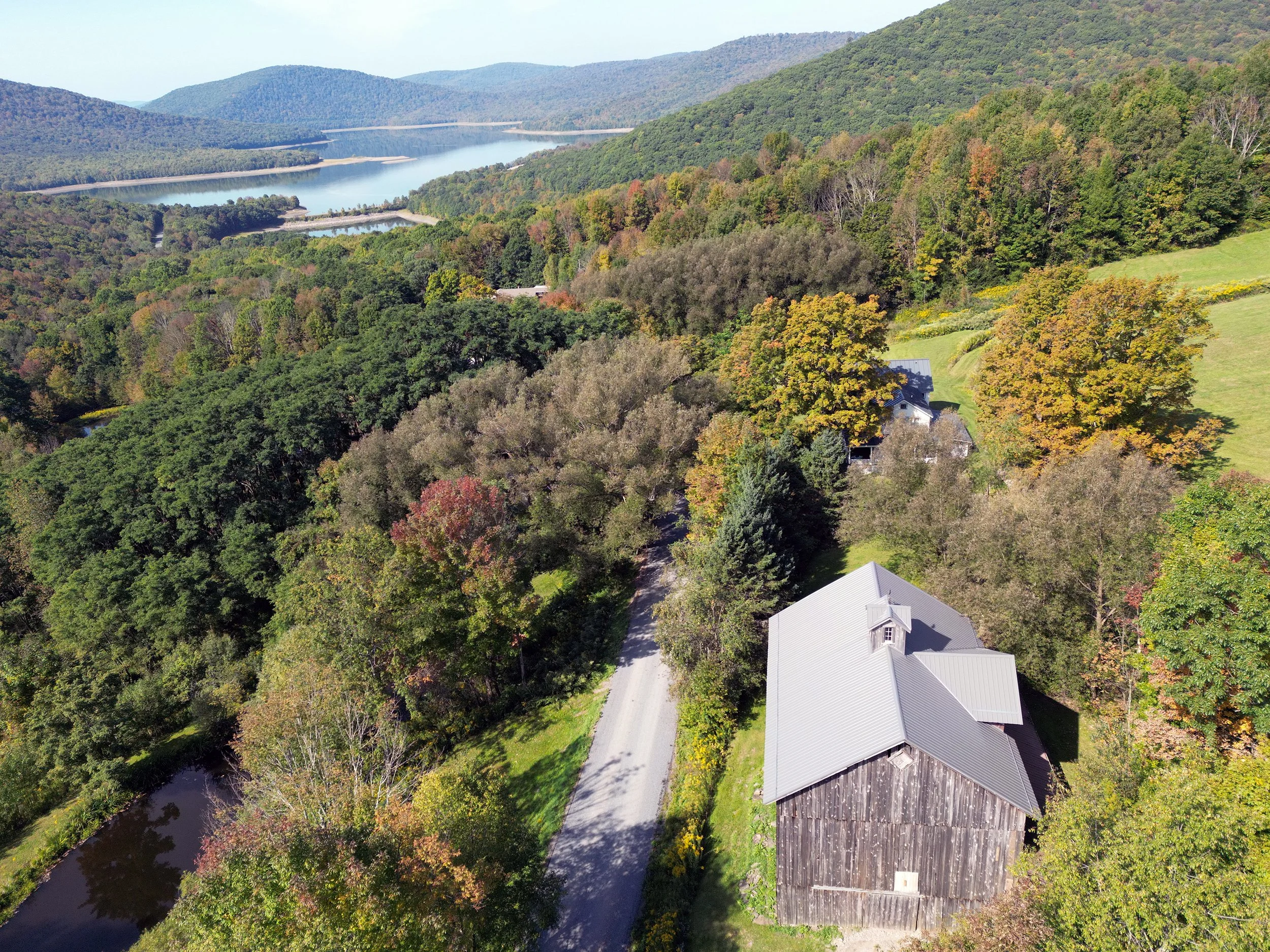 99 dji barn and reservoir.jpg
