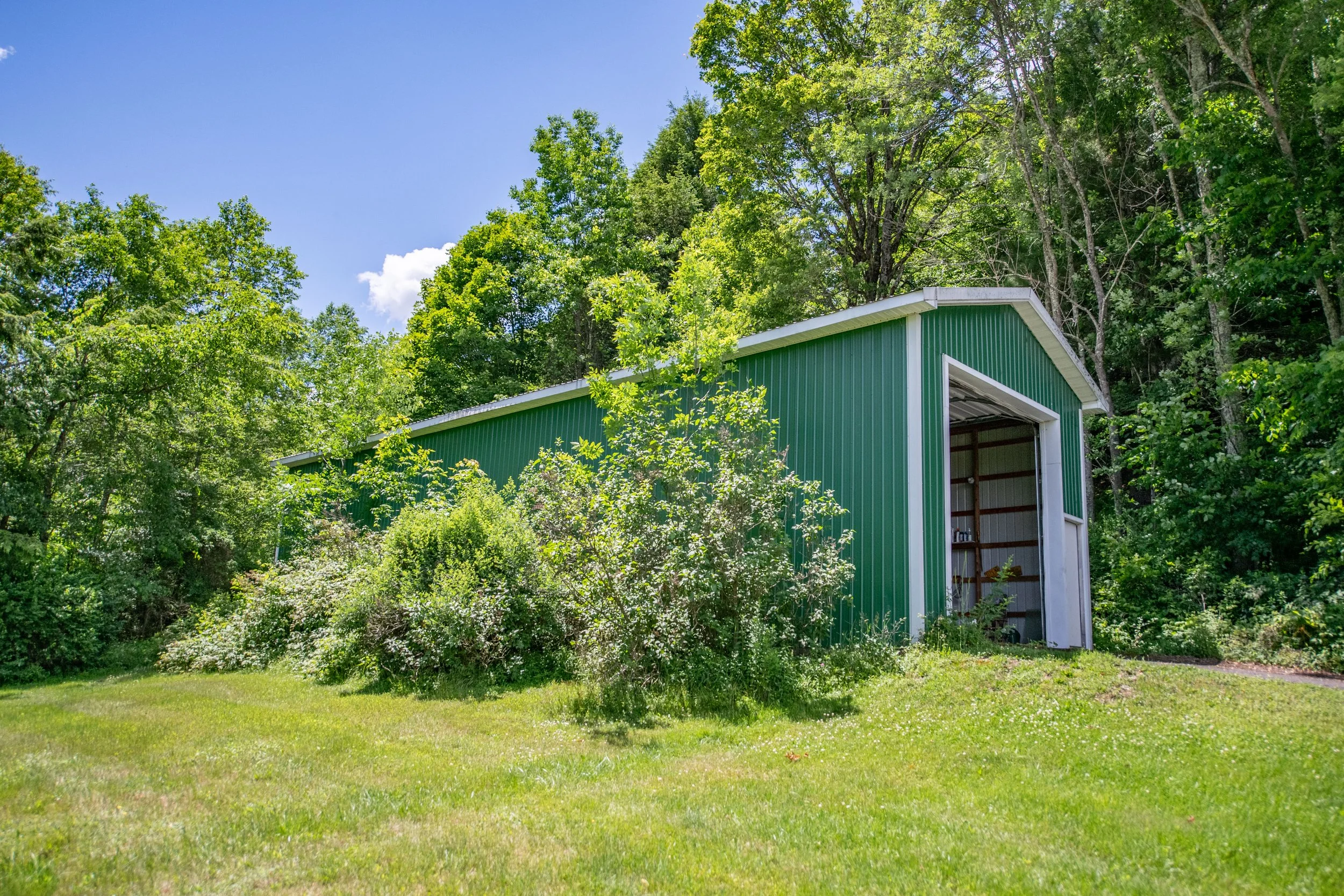 18 garage-ext.jpg