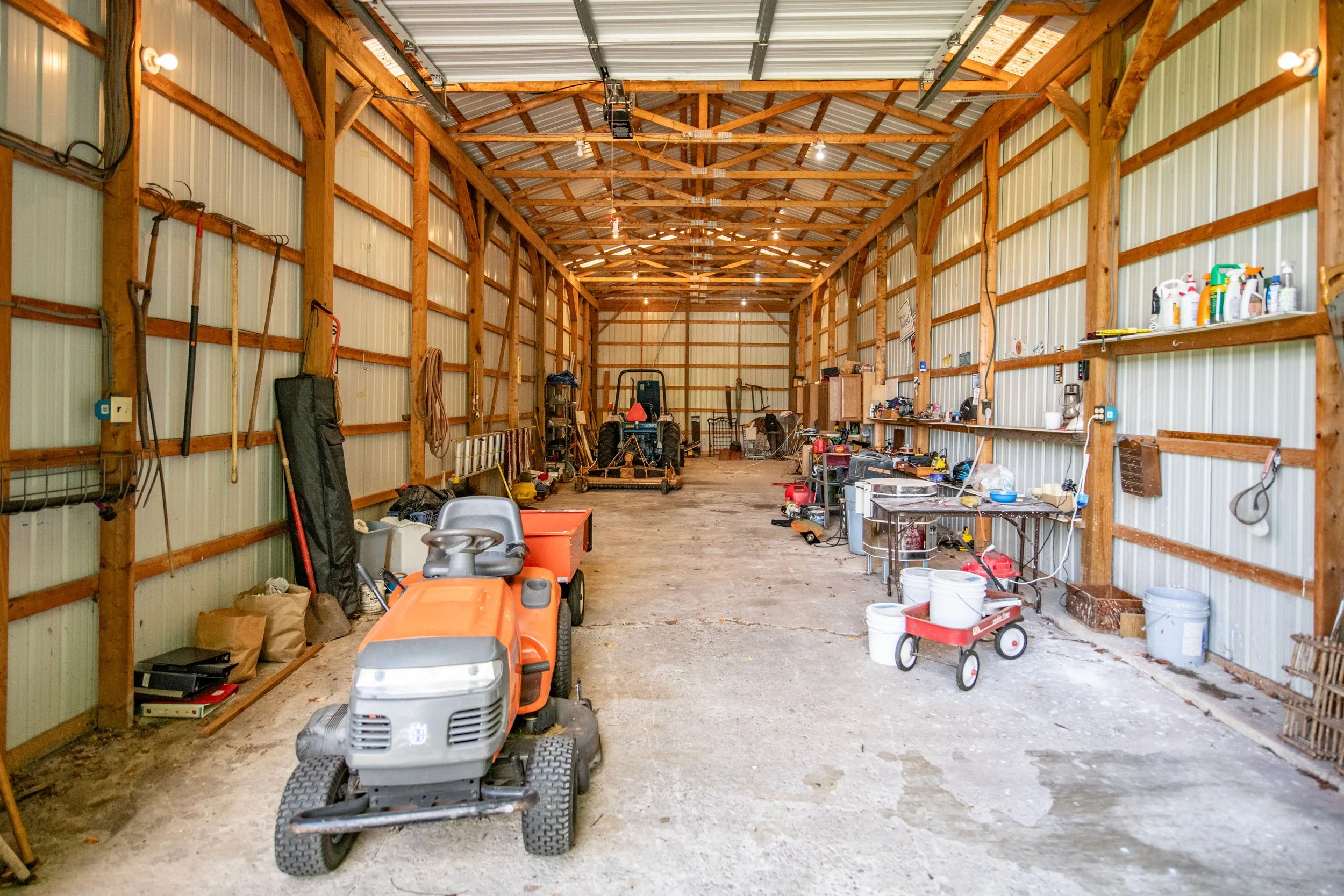 19-garage-int.jpg
