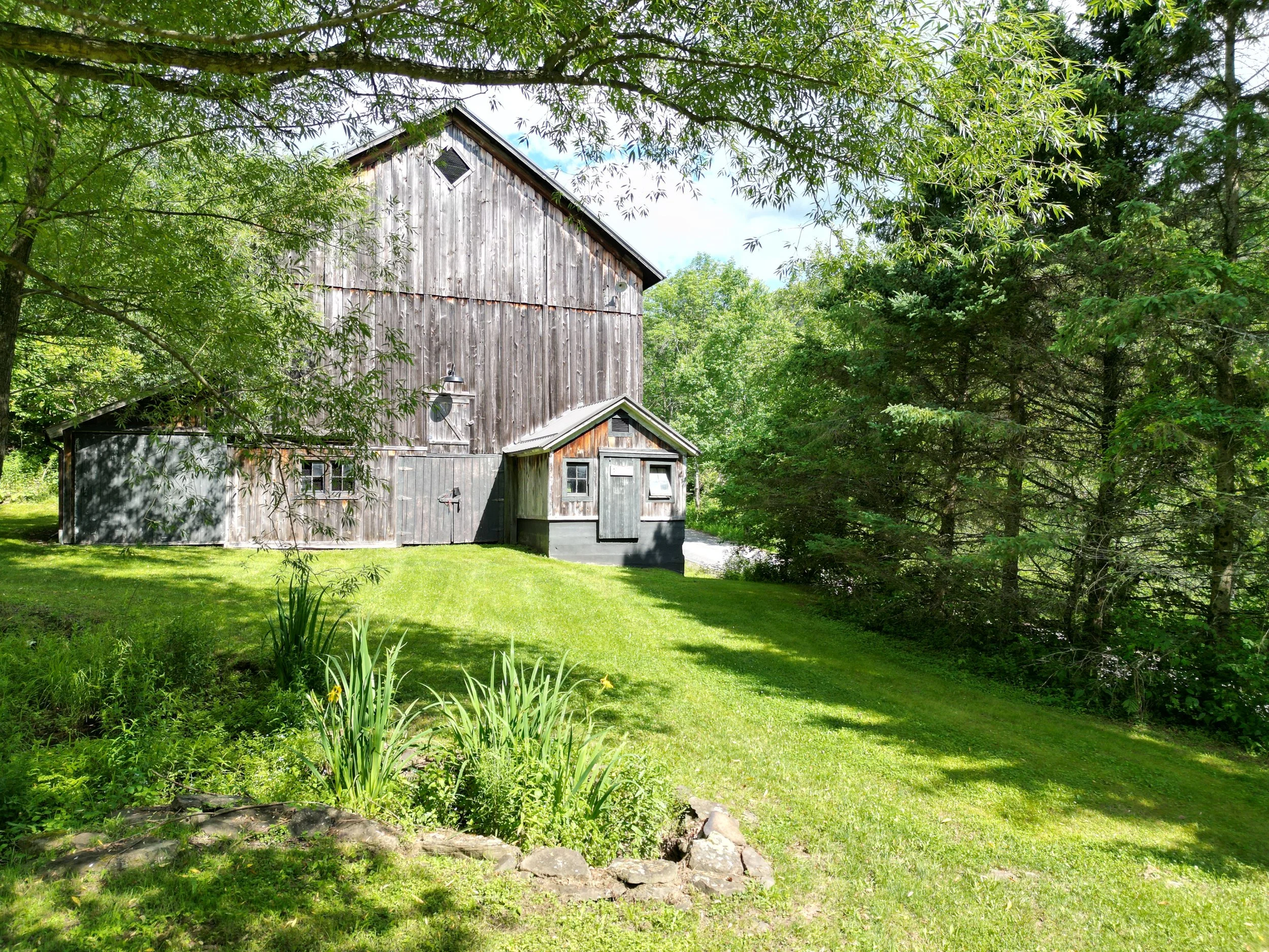low shot of barn.jpg