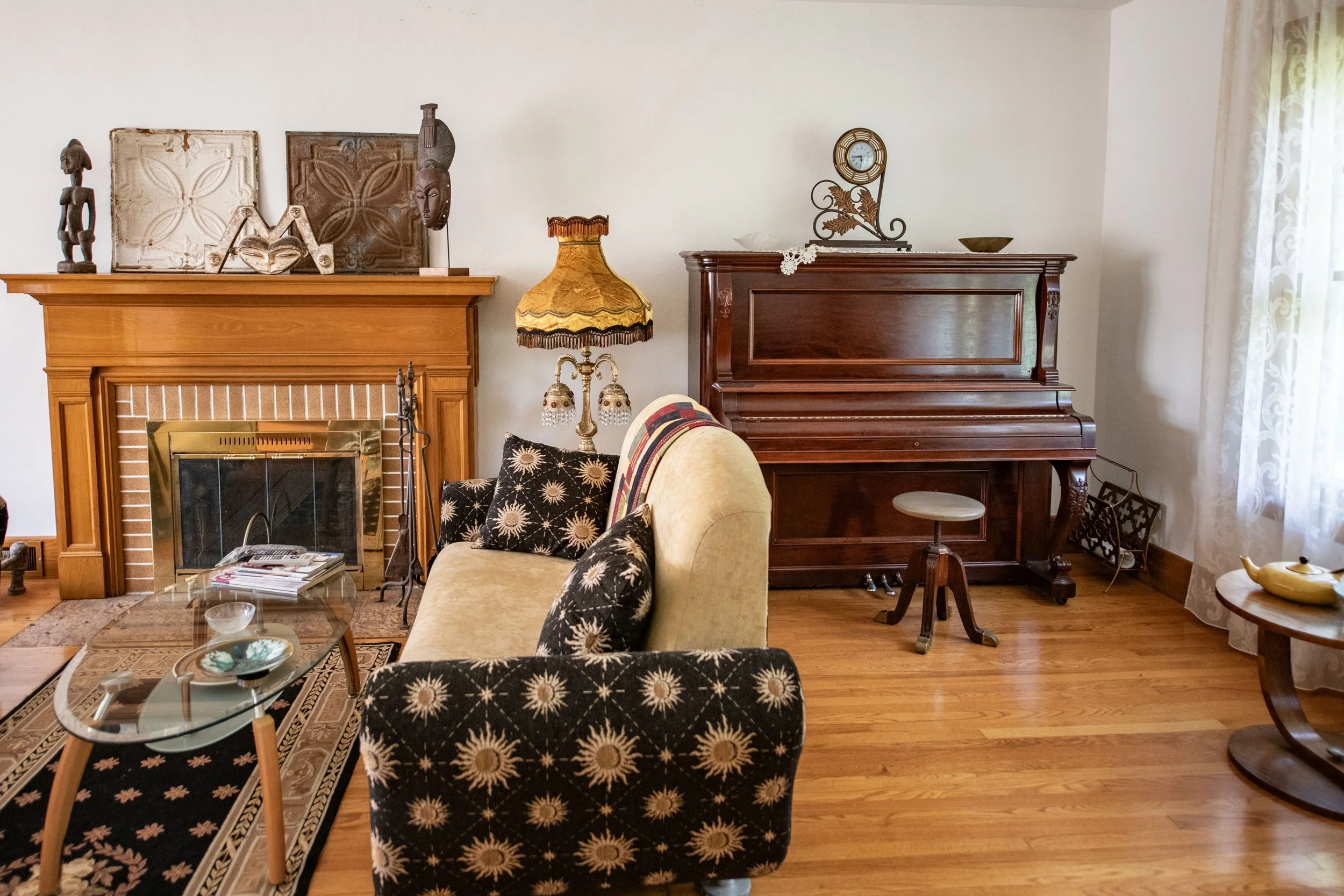 07-living-room-2.jpg