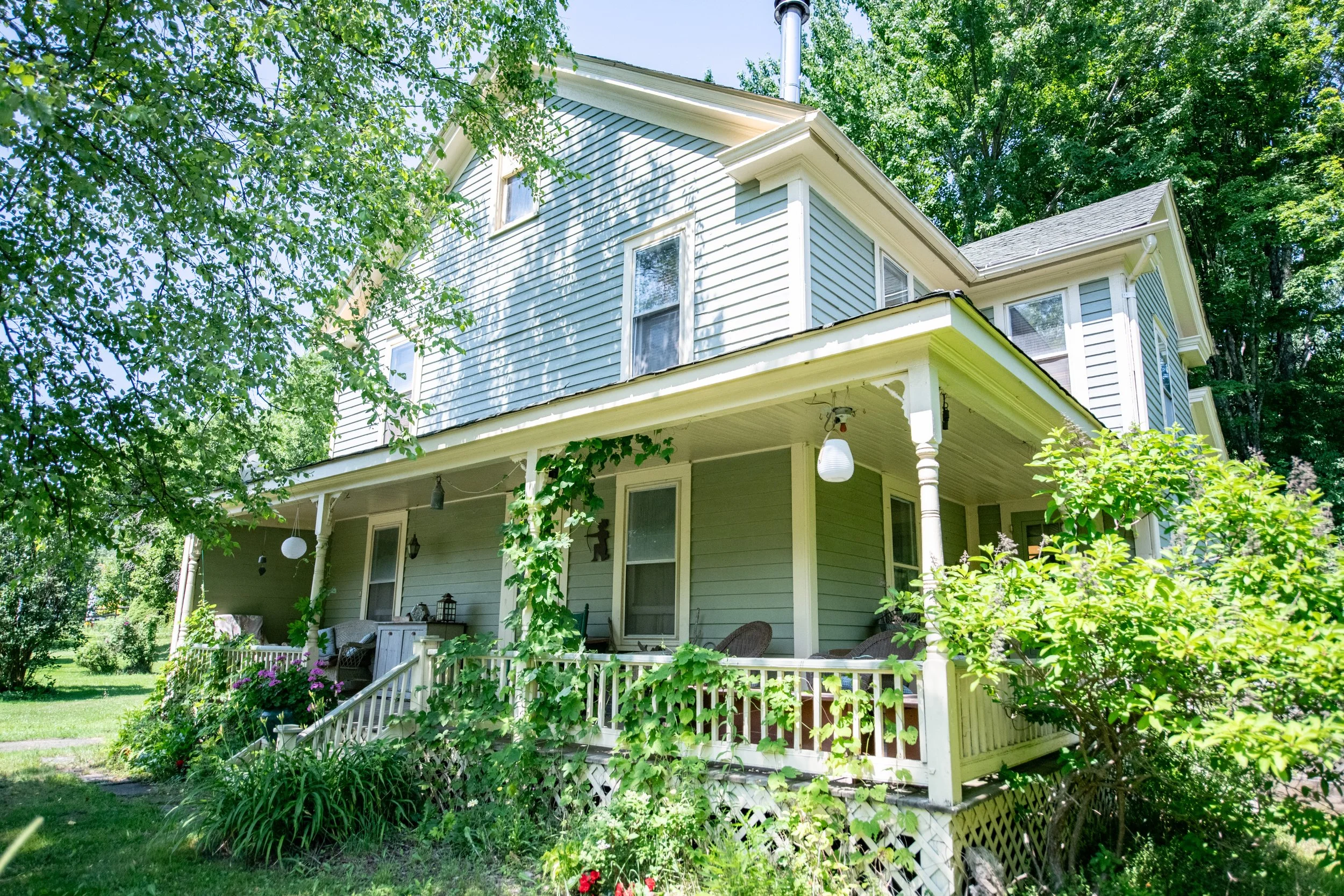 00-ext-porch.jpg