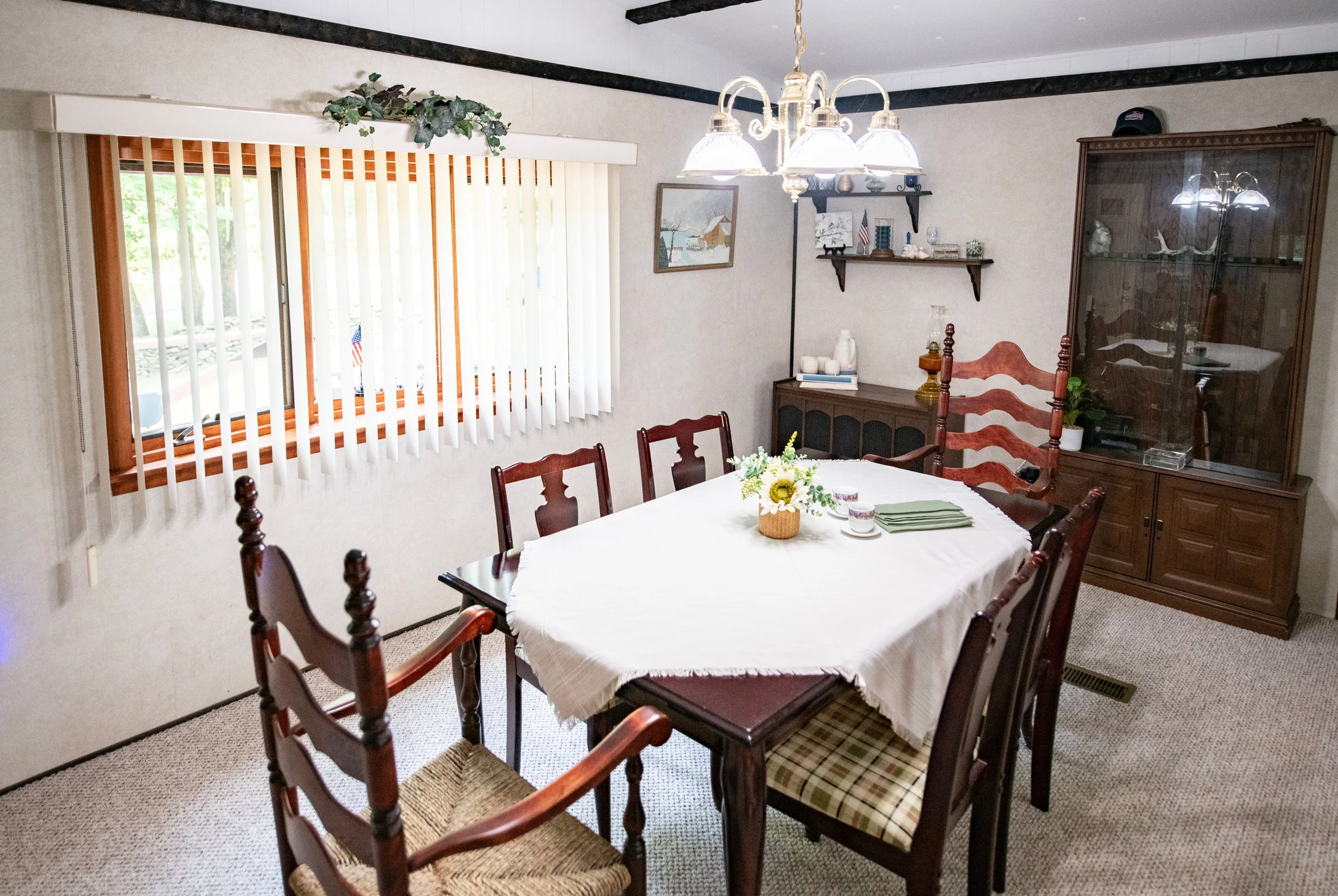 06 dining-room.jpg