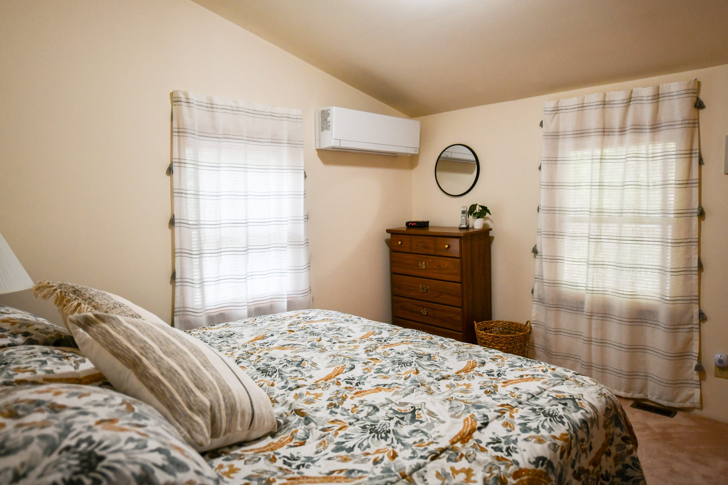 11 bedroom.jpg