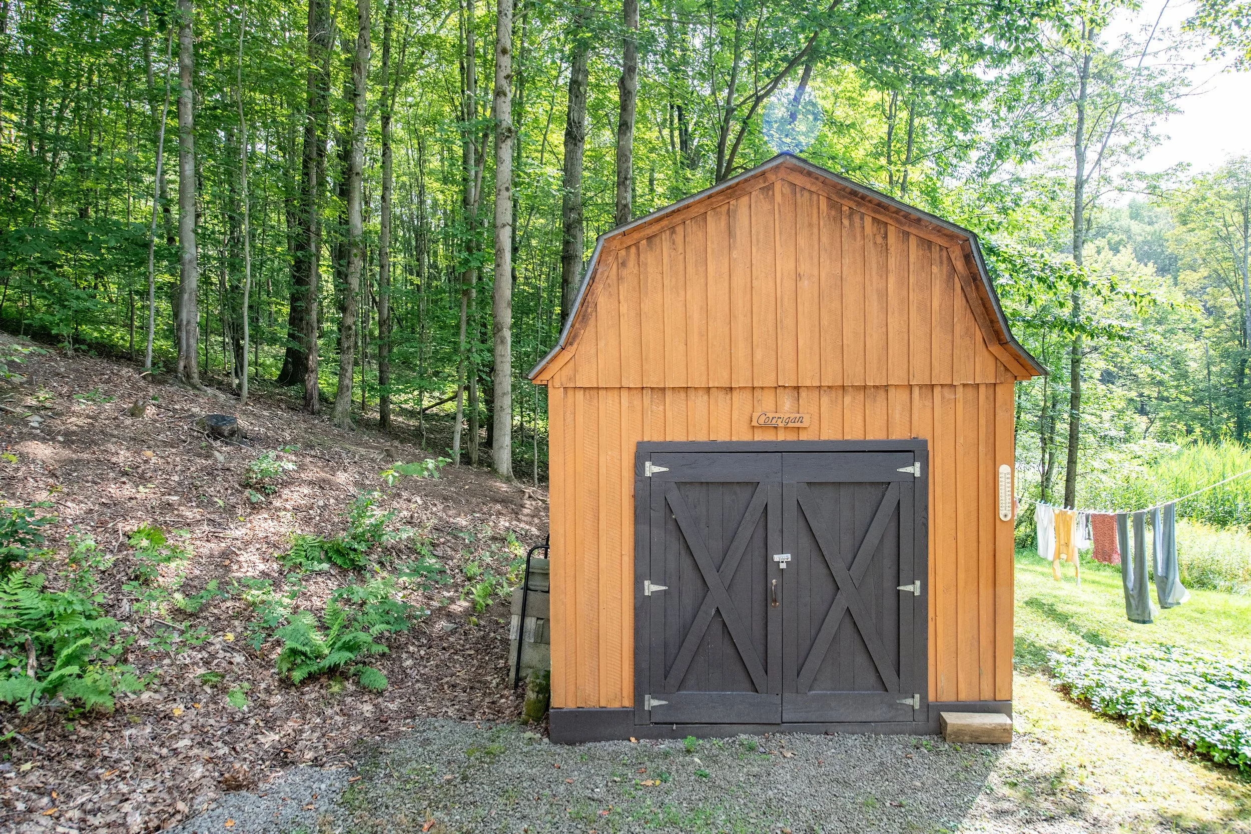 21 shed.jpg