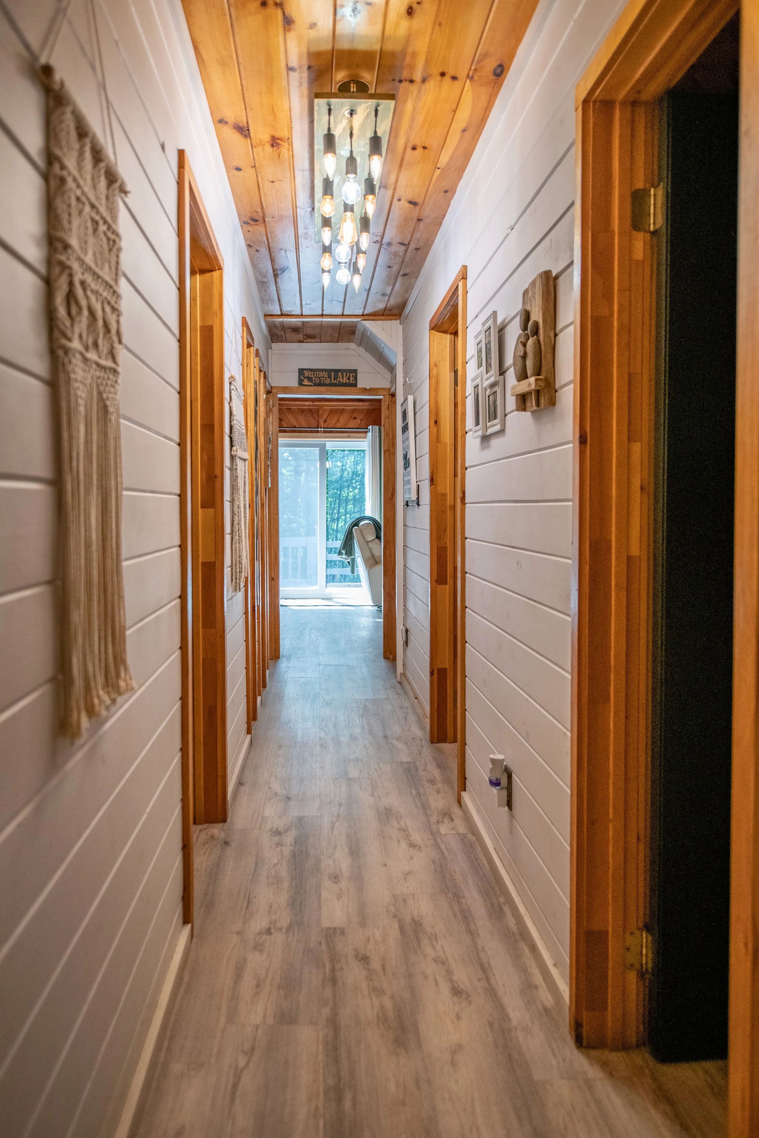 06hallway.jpg