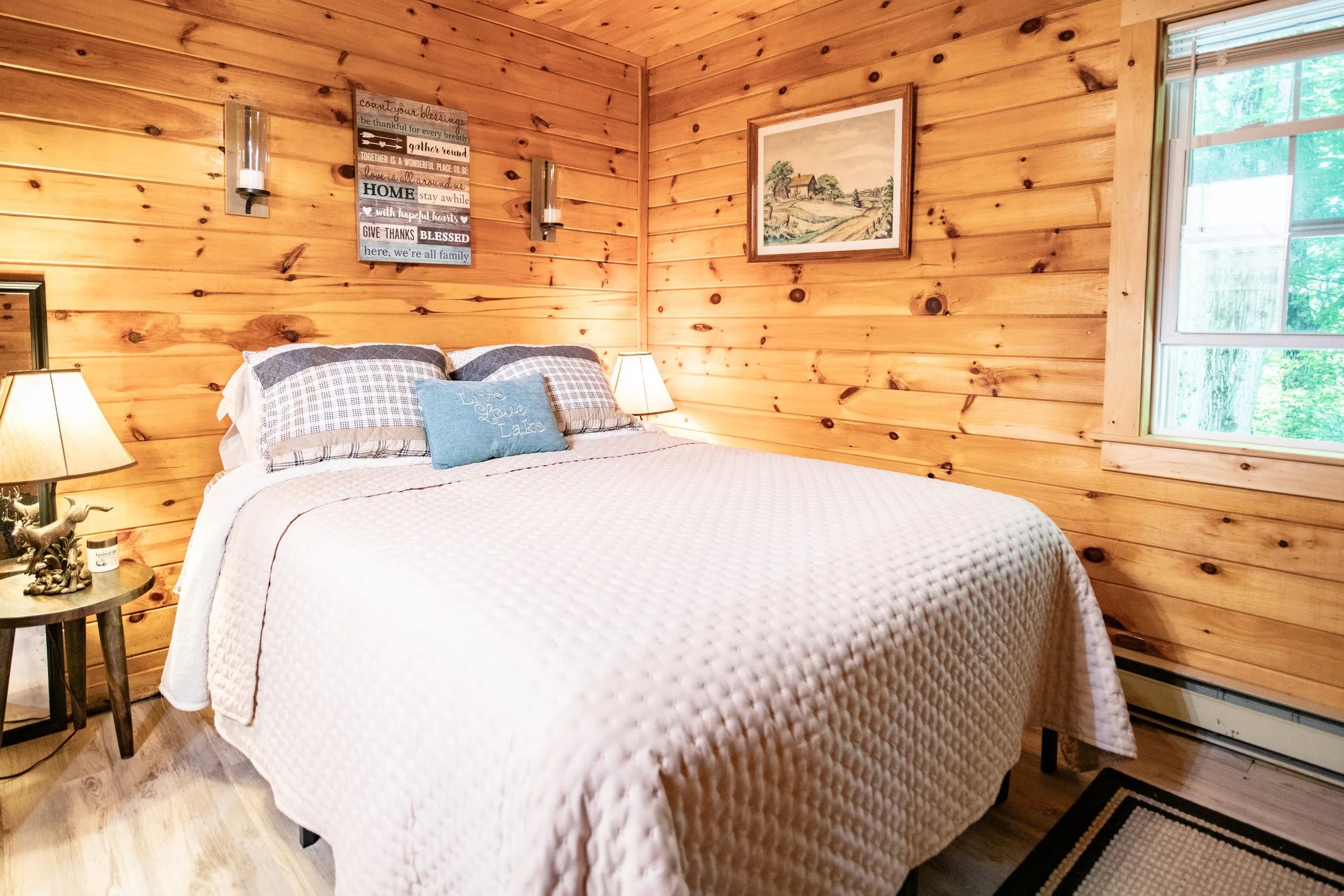 07bedroom.jpg