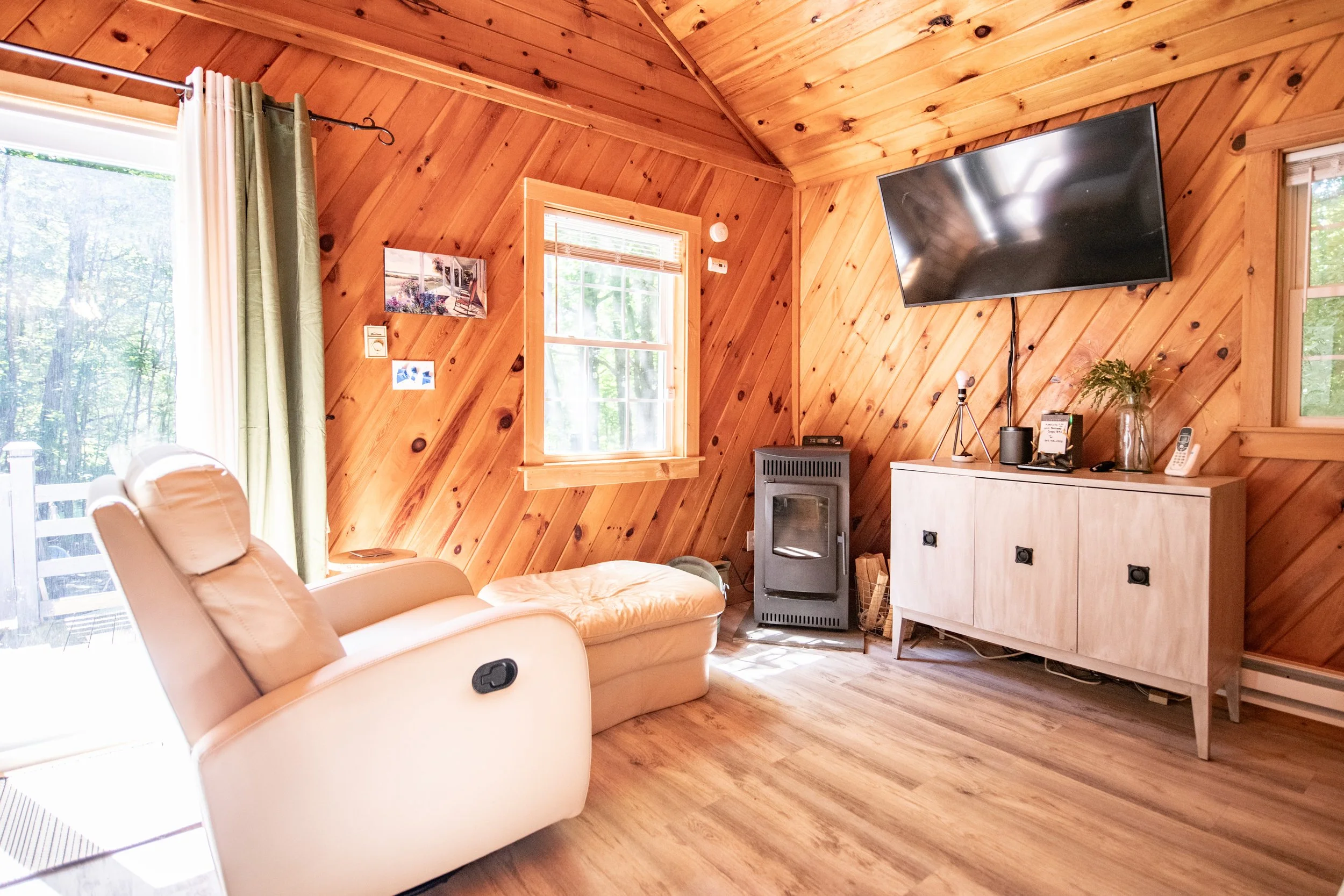 14living-room.jpg