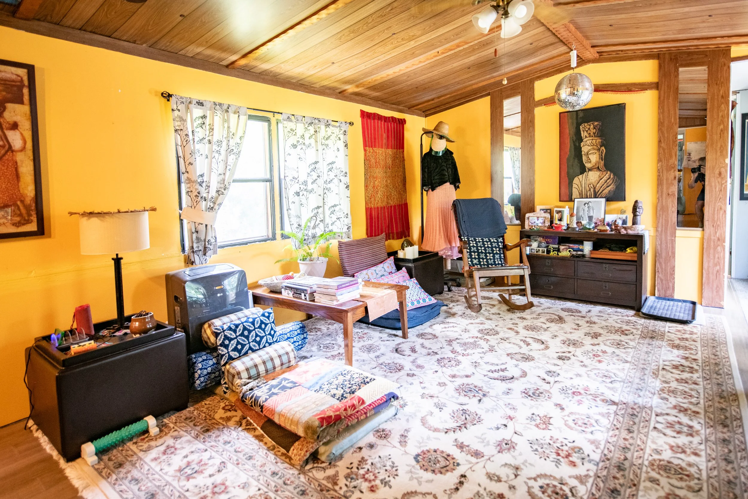 04-living-room.jpg