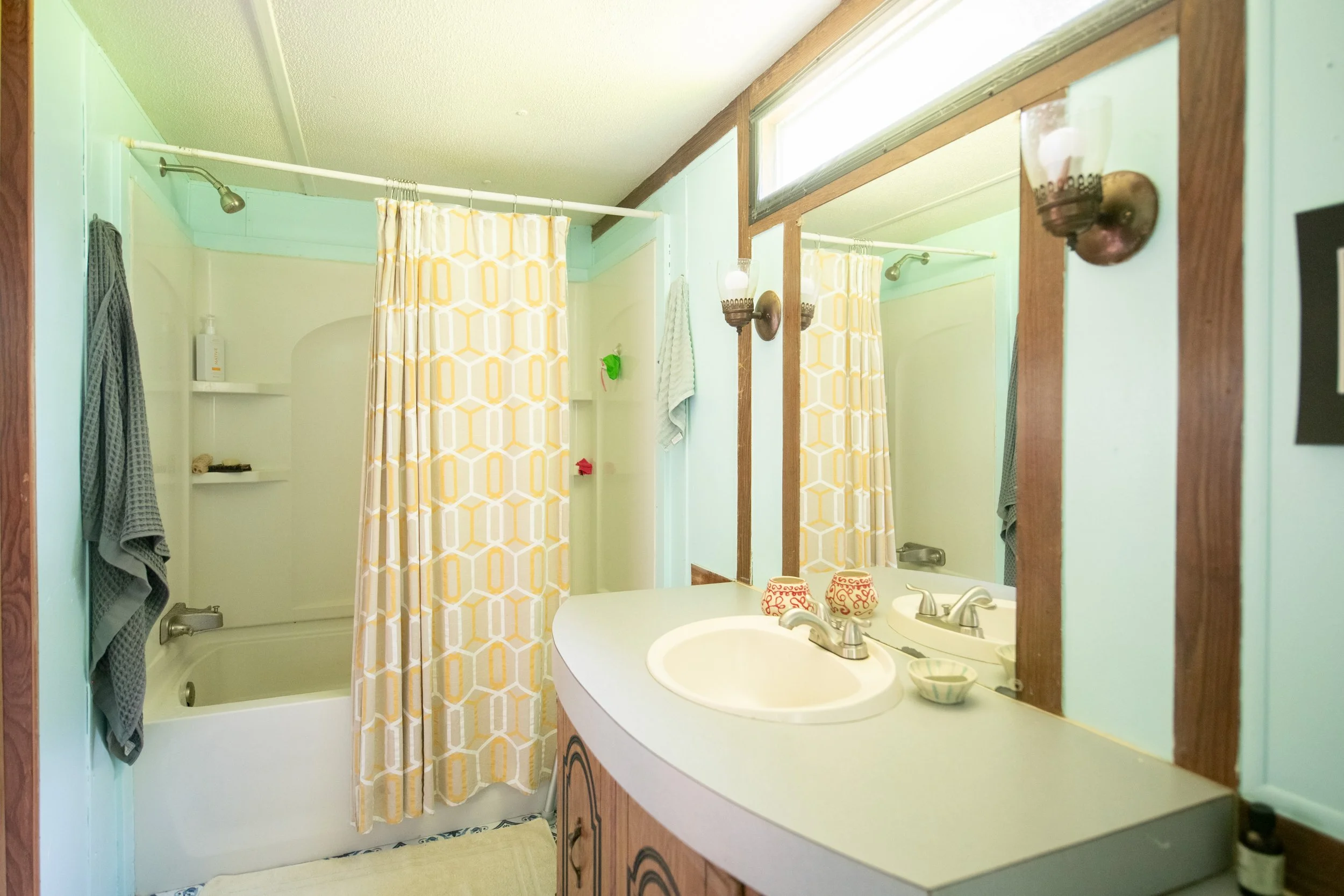 13-bath-2.jpg