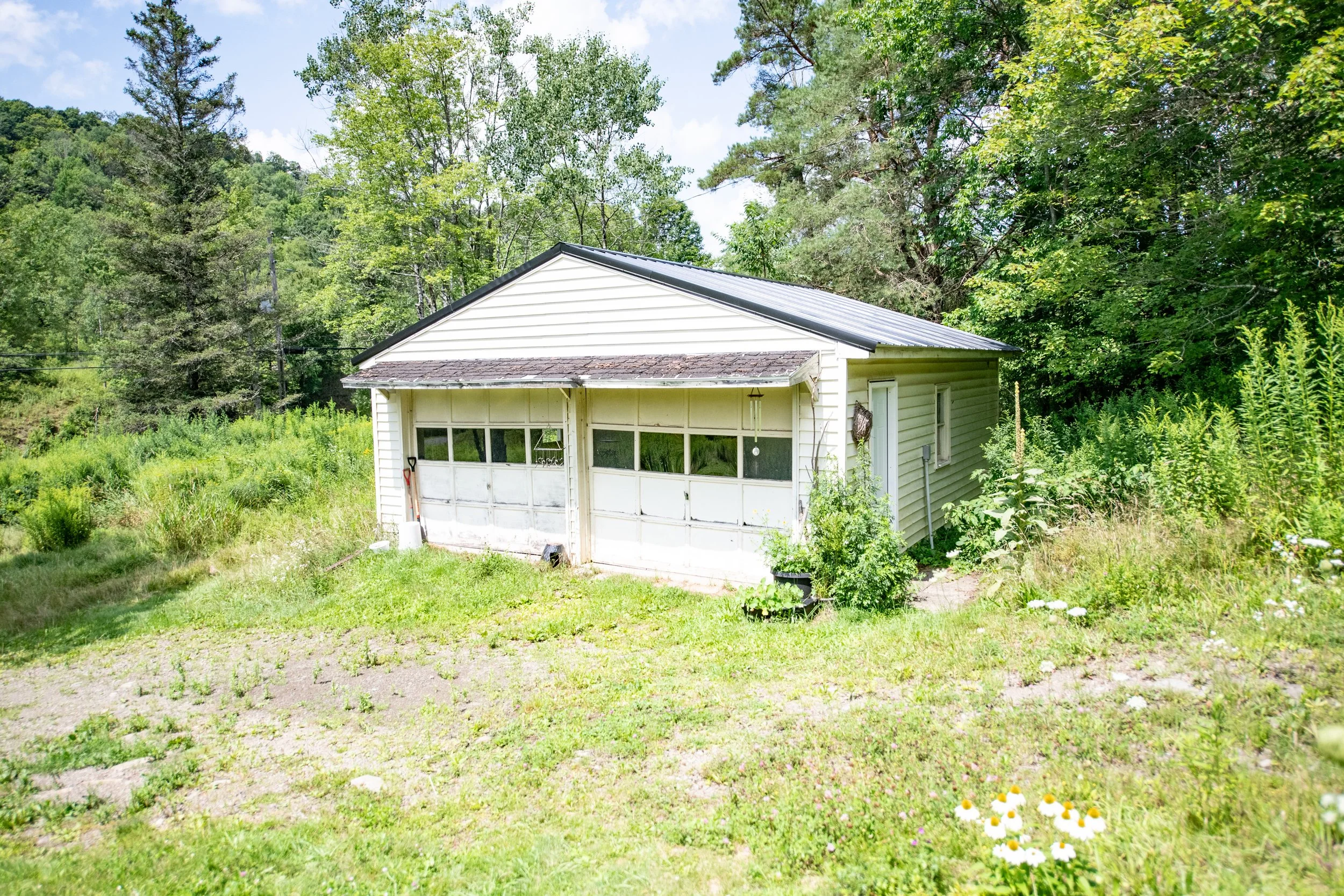 21-garage.jpg