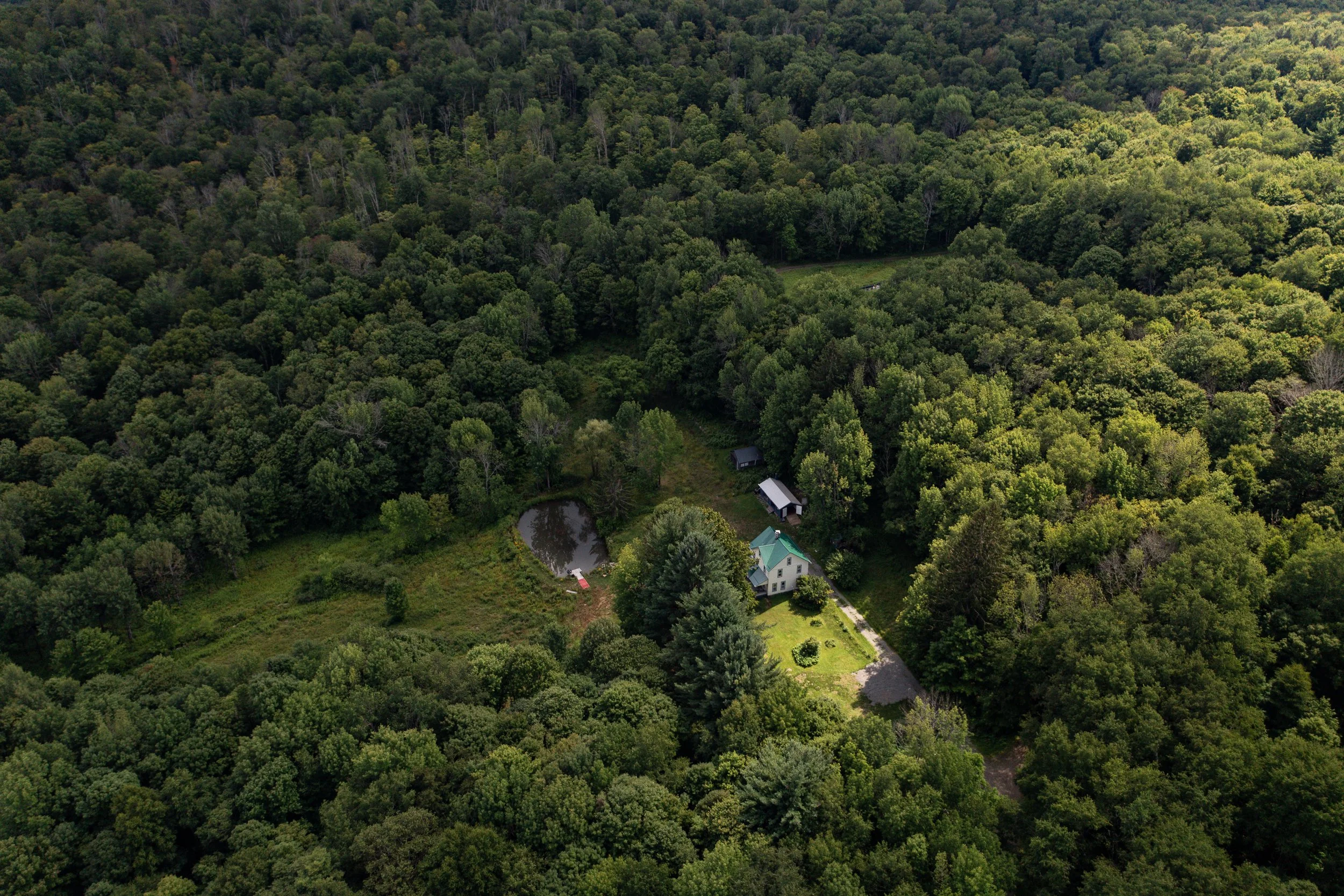 33 hathaway_pond_road-drone-13.jpg
