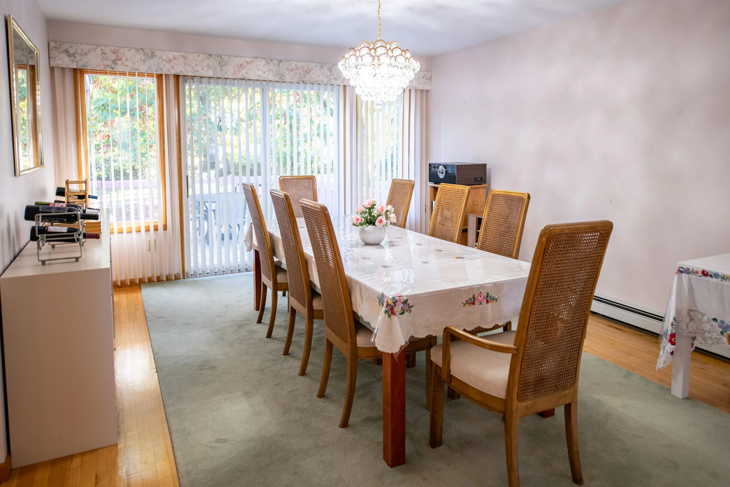 05-dining-room.jpg