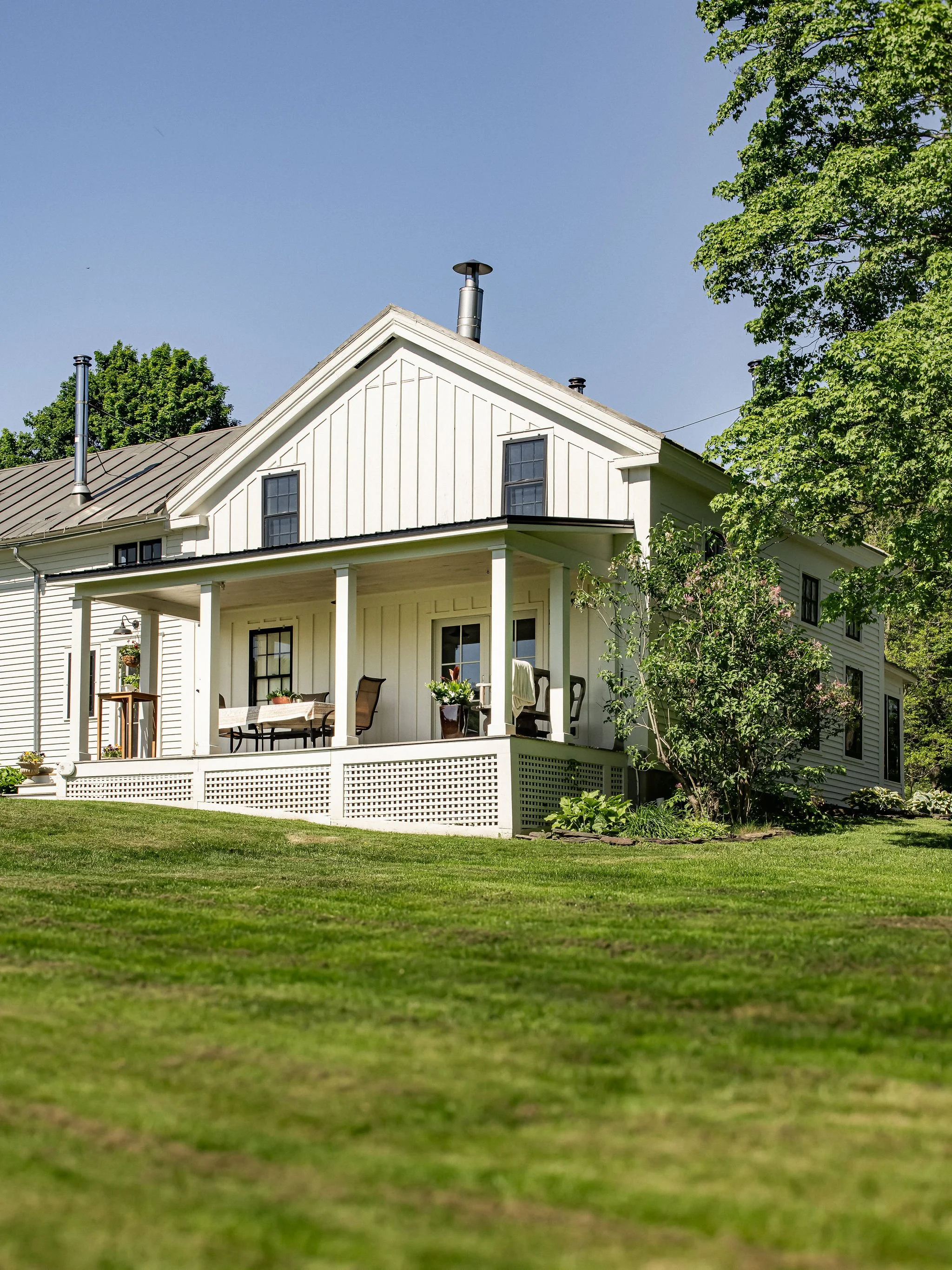 010_backporch-side.jpg