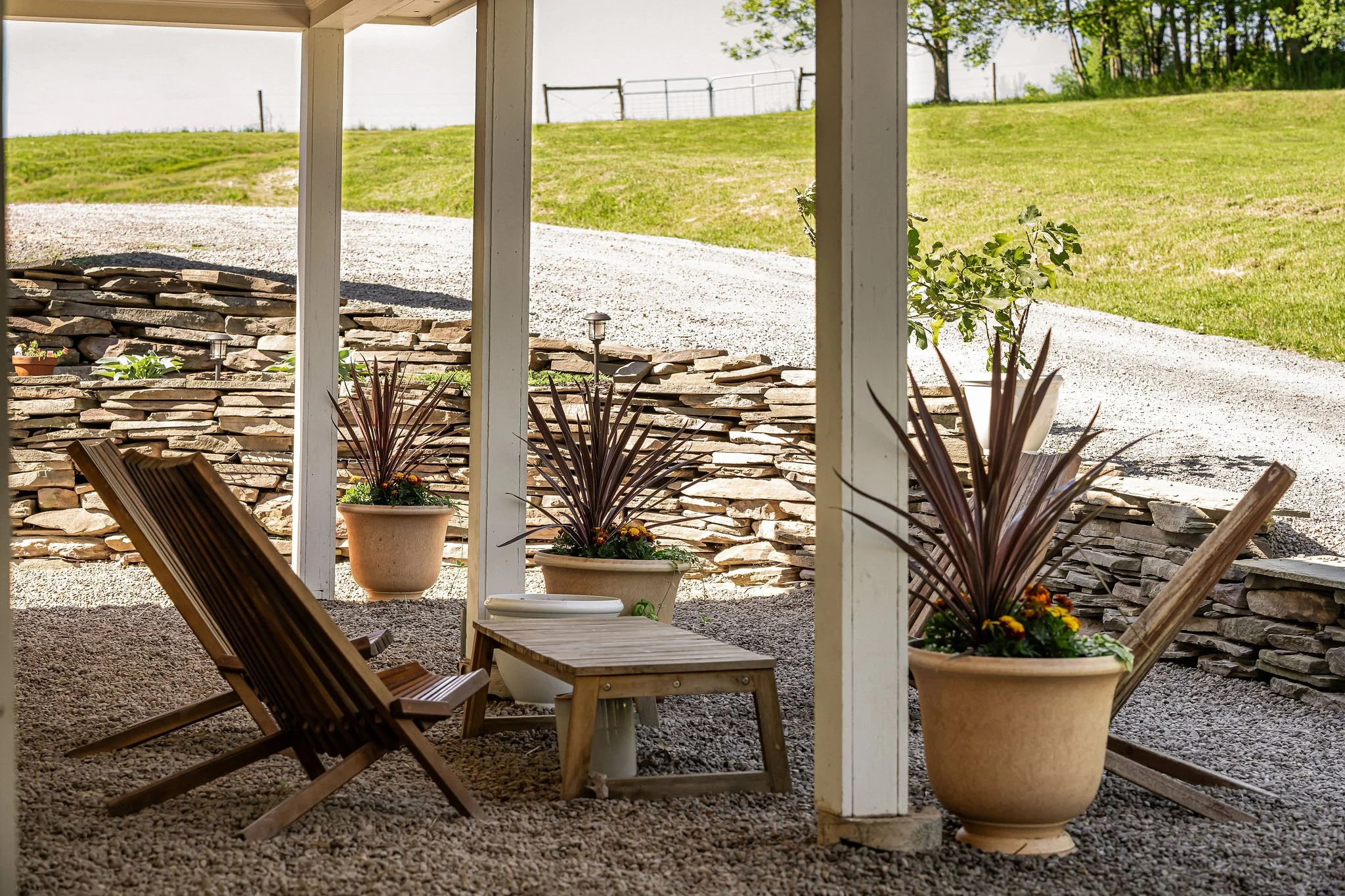 11_frontporch.jpg
