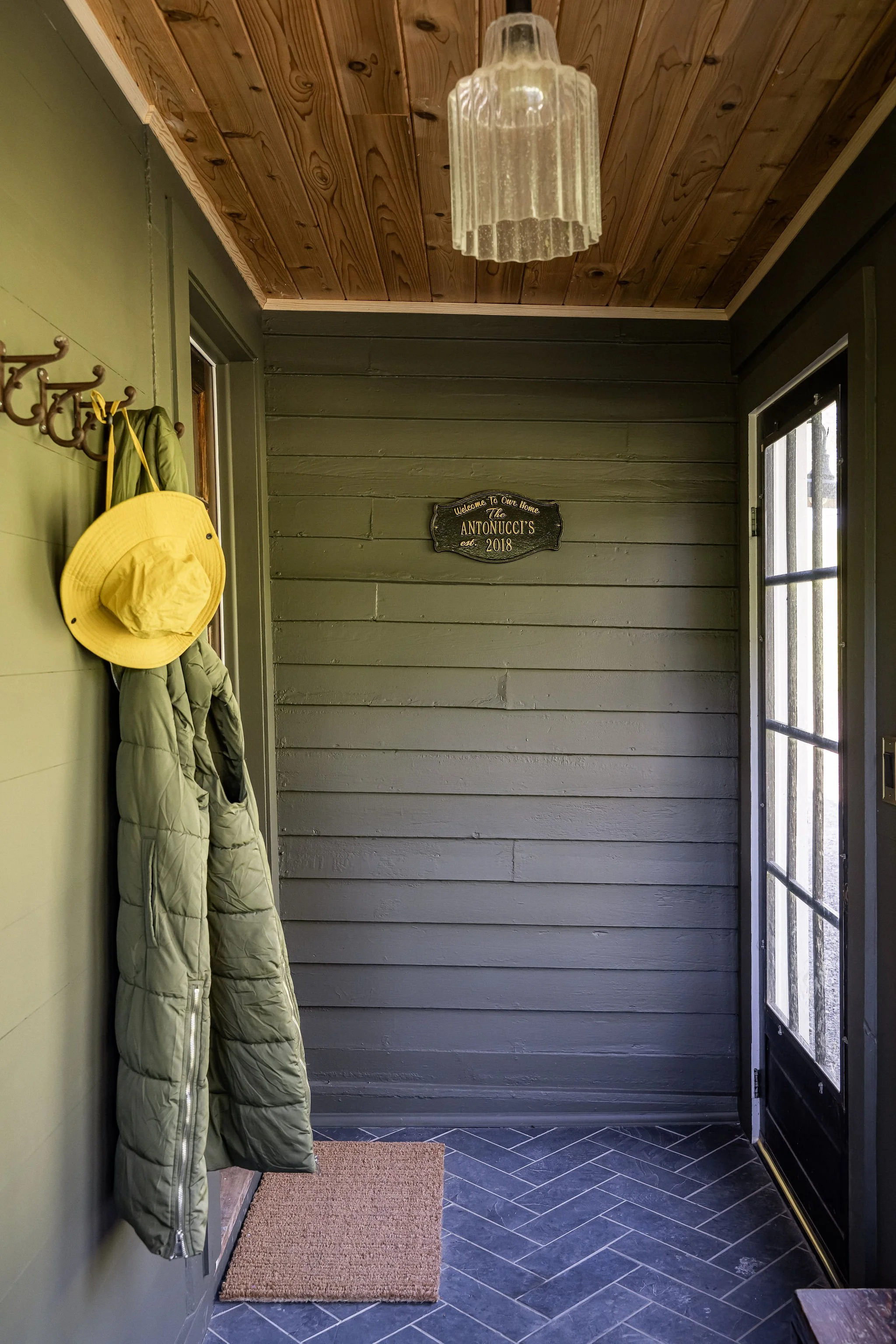 015_mudroom2.jpg