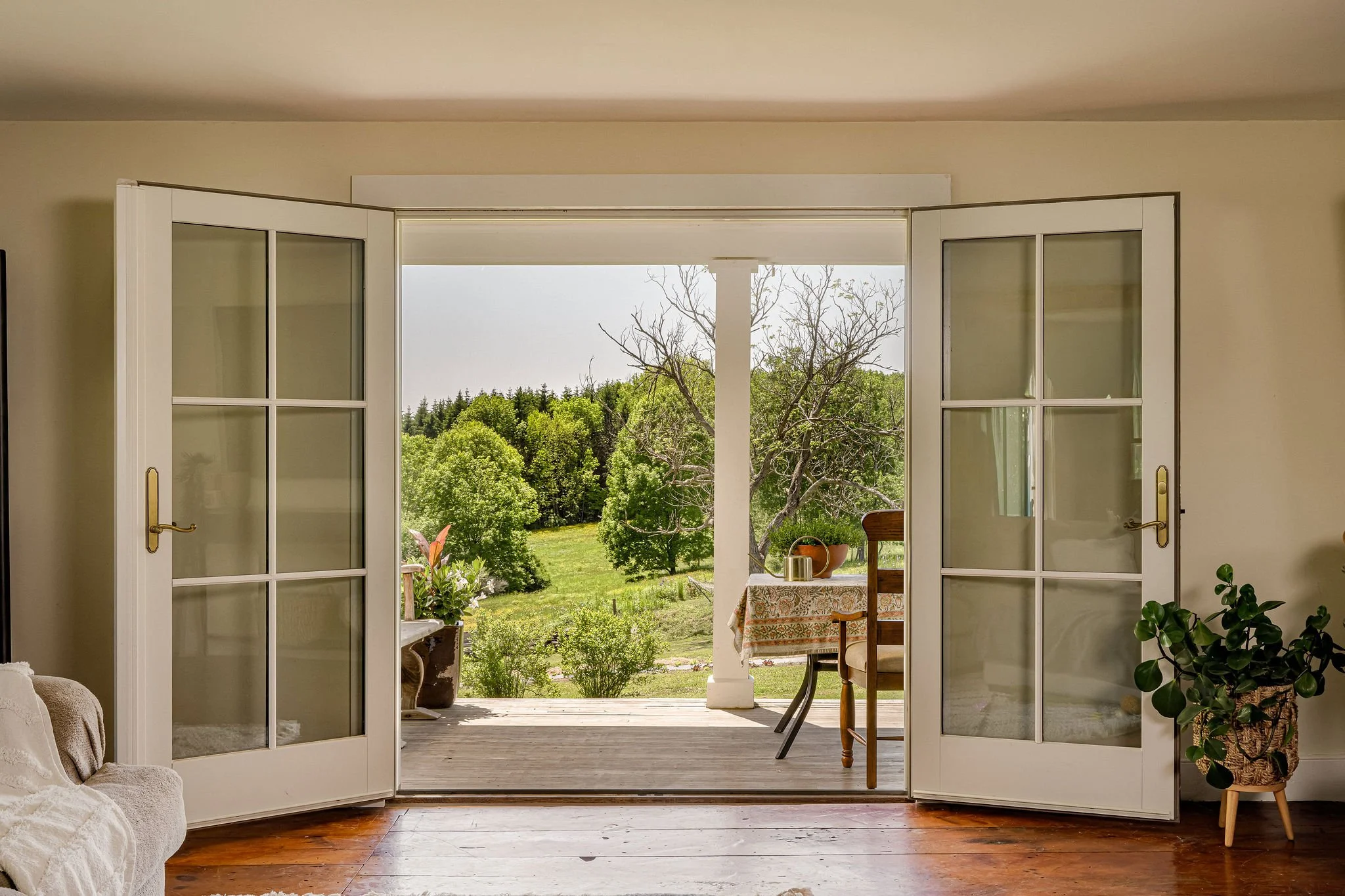 025_frenchdoors-porch.jpg