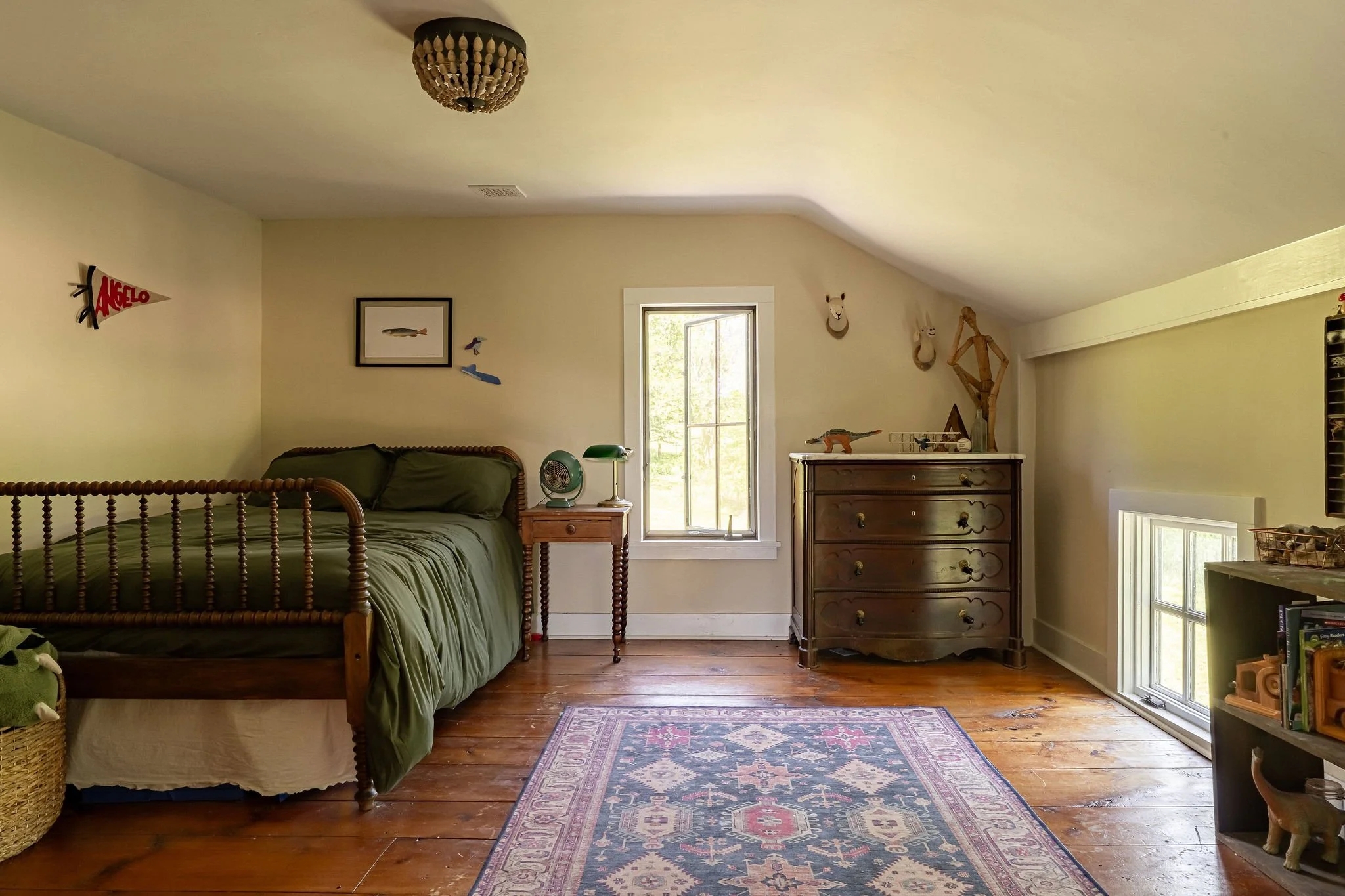 036_bedroom3.jpg