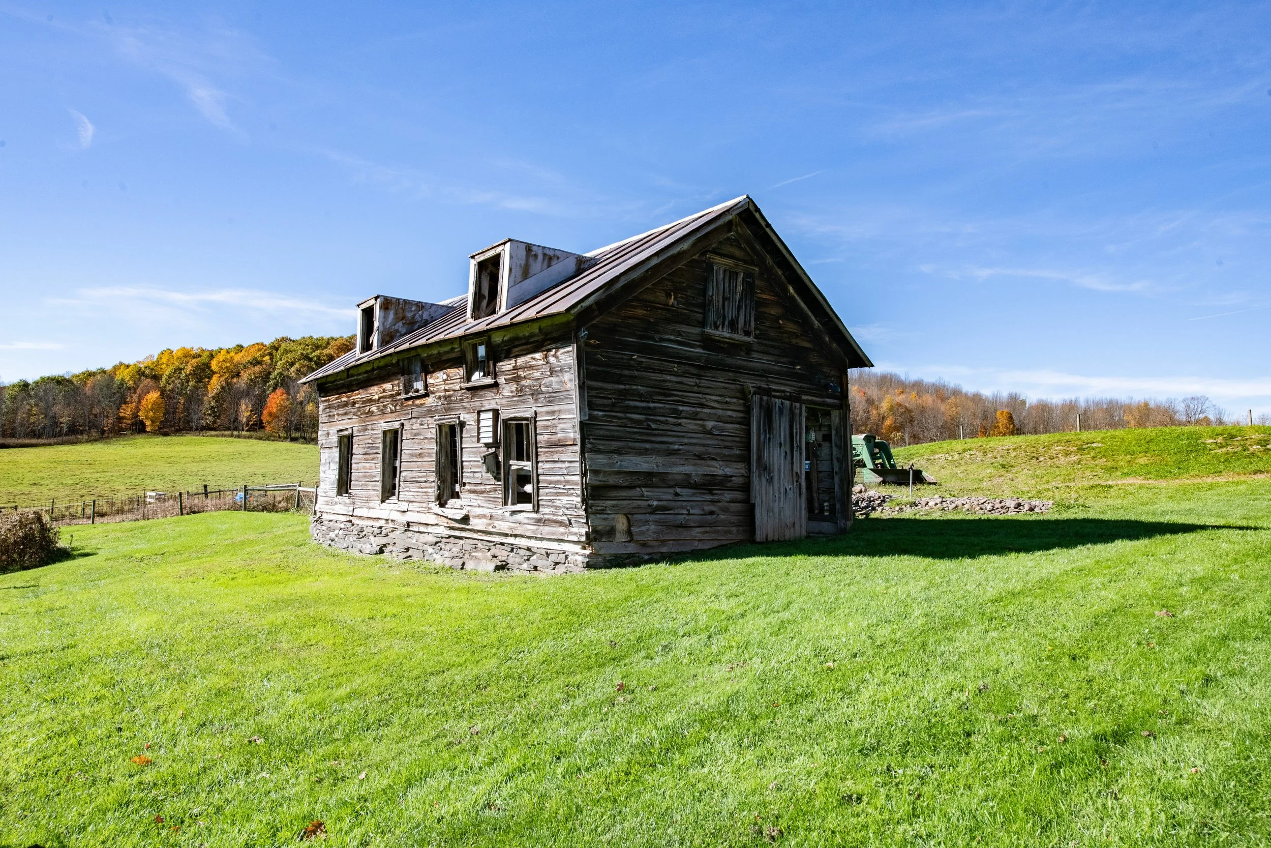 044_medium-barn.jpg