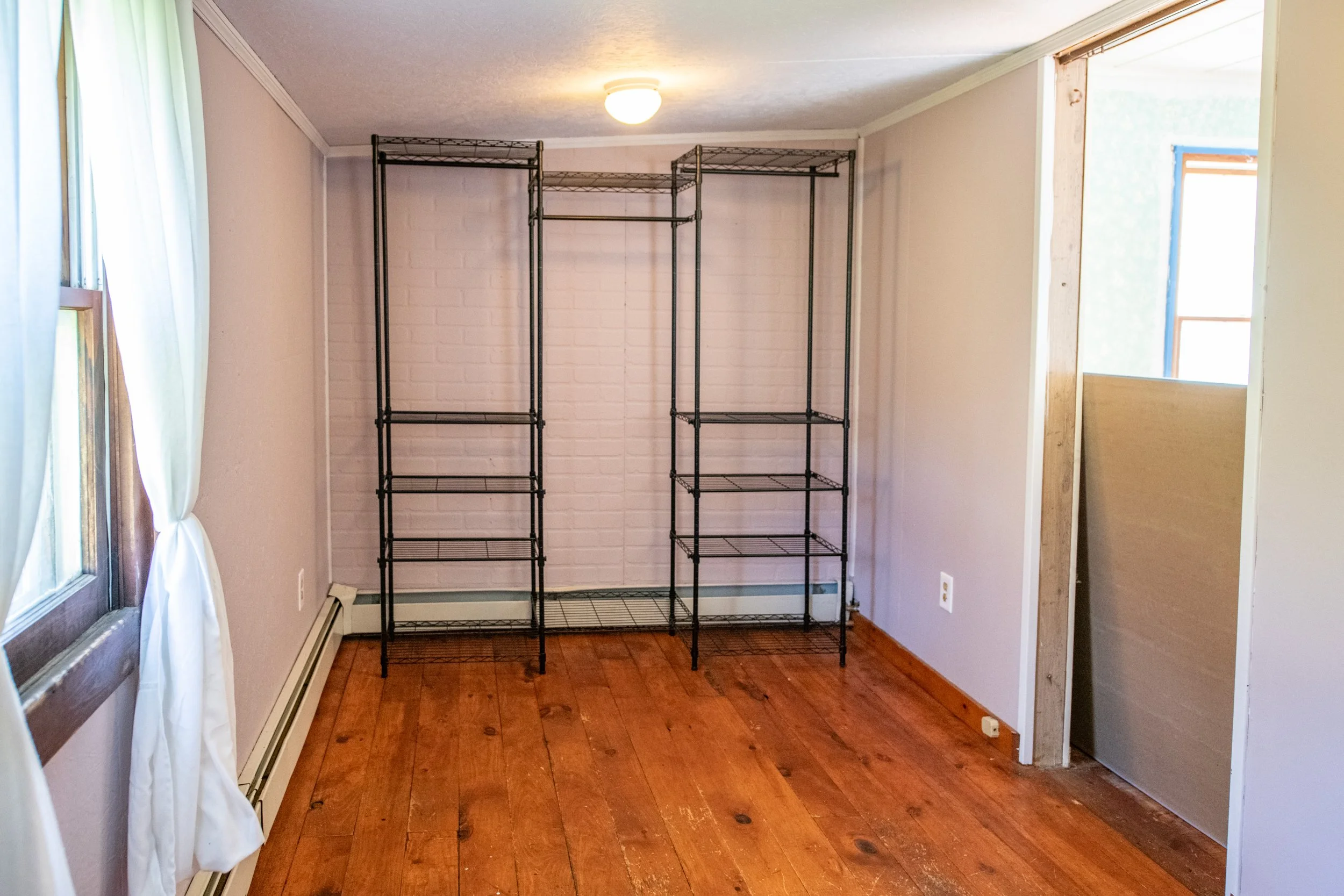10 bedroom1.jpg