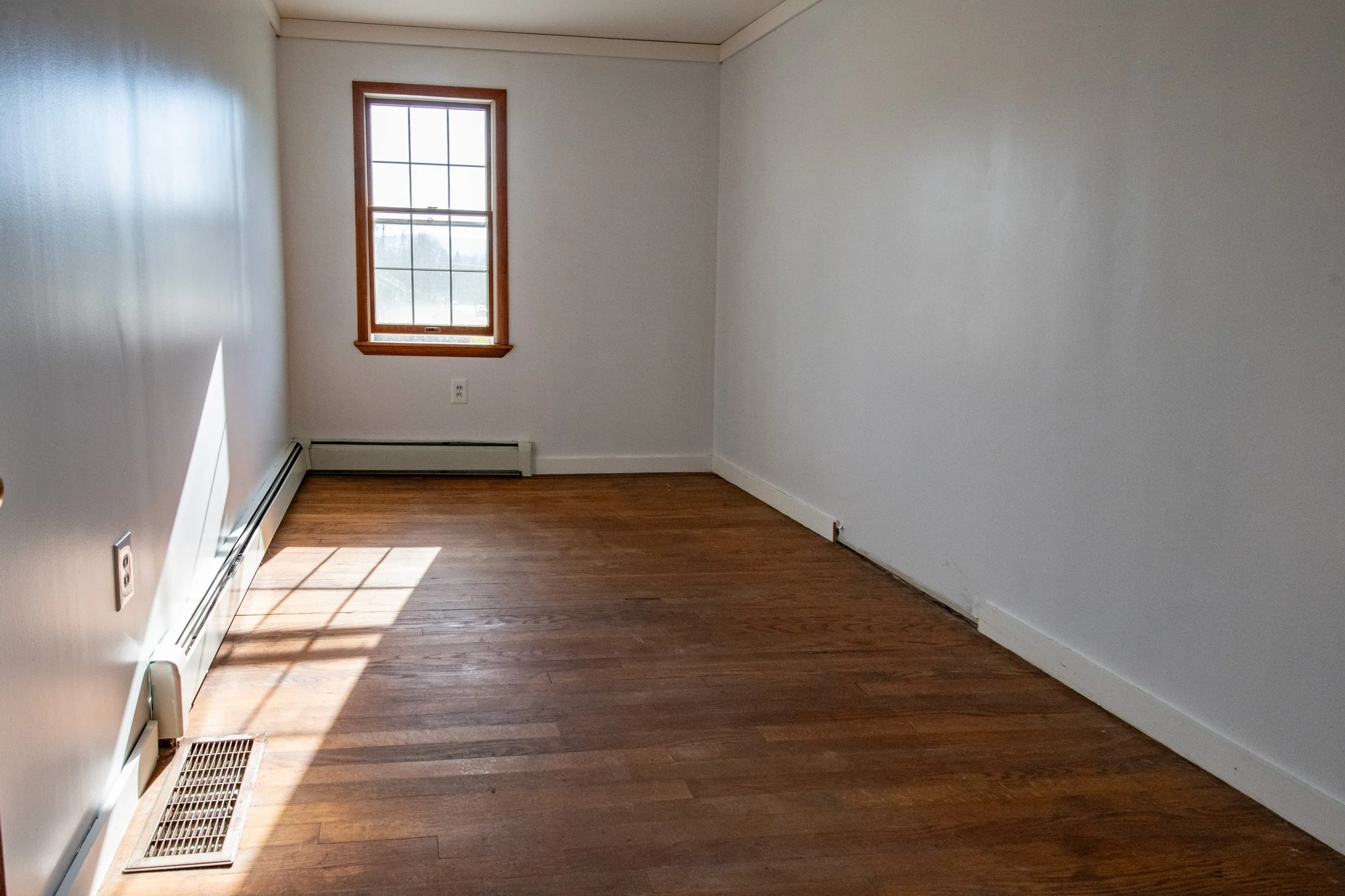 13 bedroom2.jpg