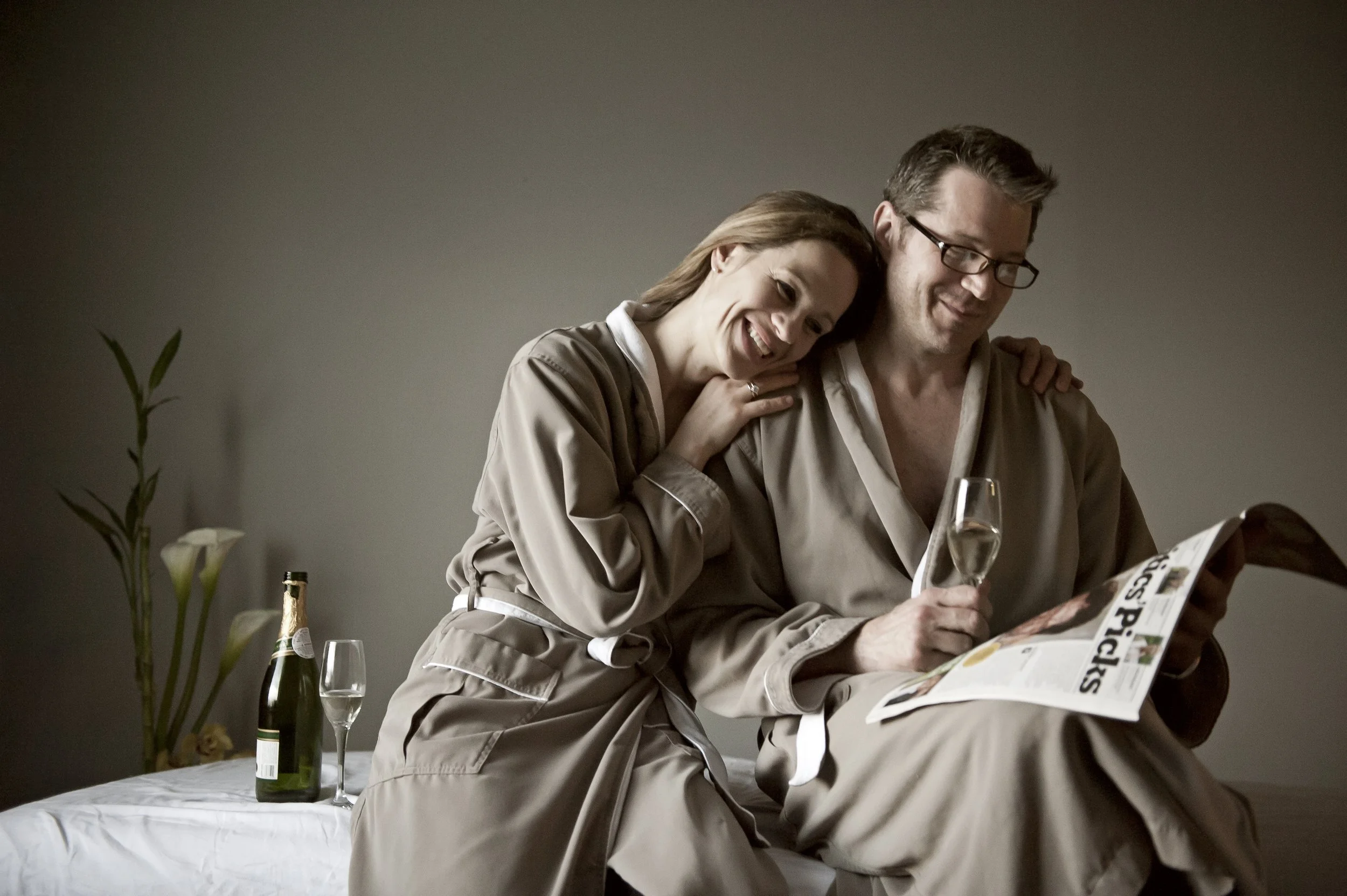 6228-Gary and Patricia with paper and champagne.JPG