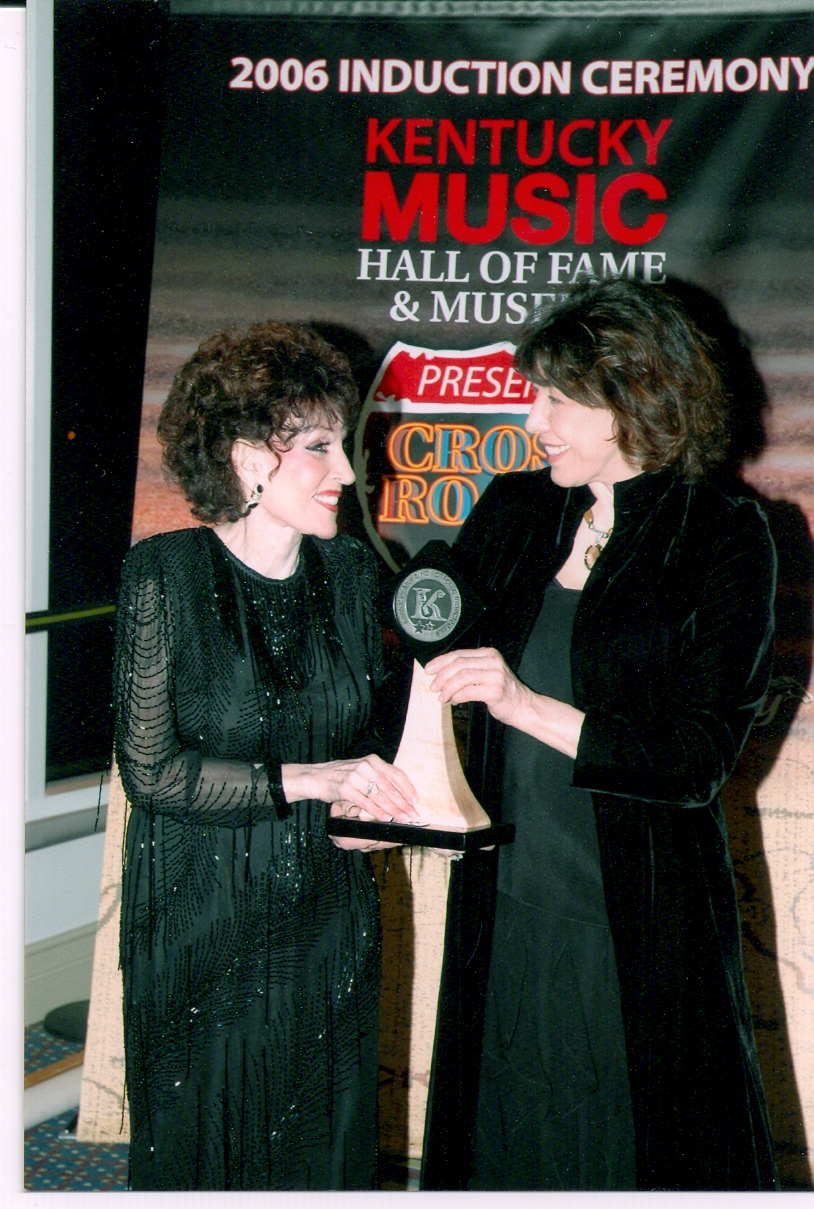  Lily Tomlin Inducting Dottie Into KY Music Hall Of Fame 2006 