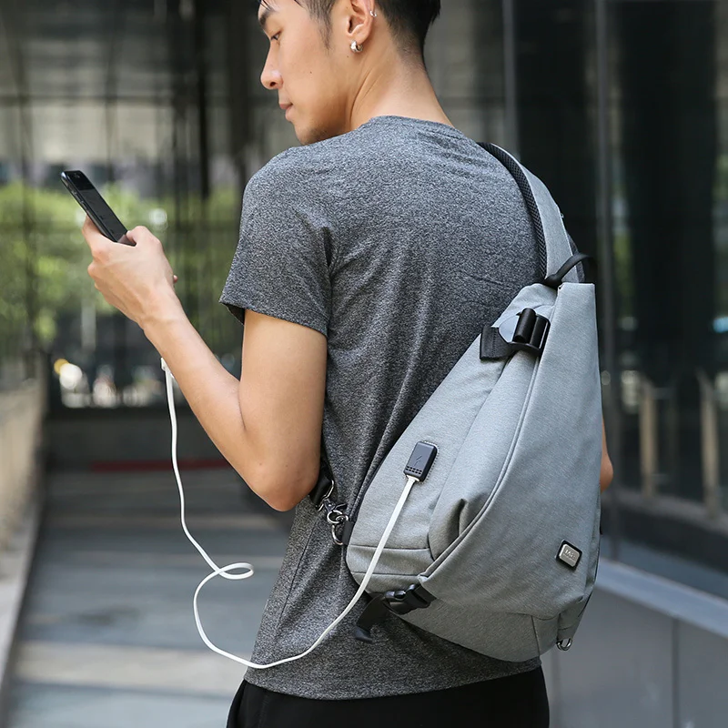MEN'S SLING BAG.5.jpg