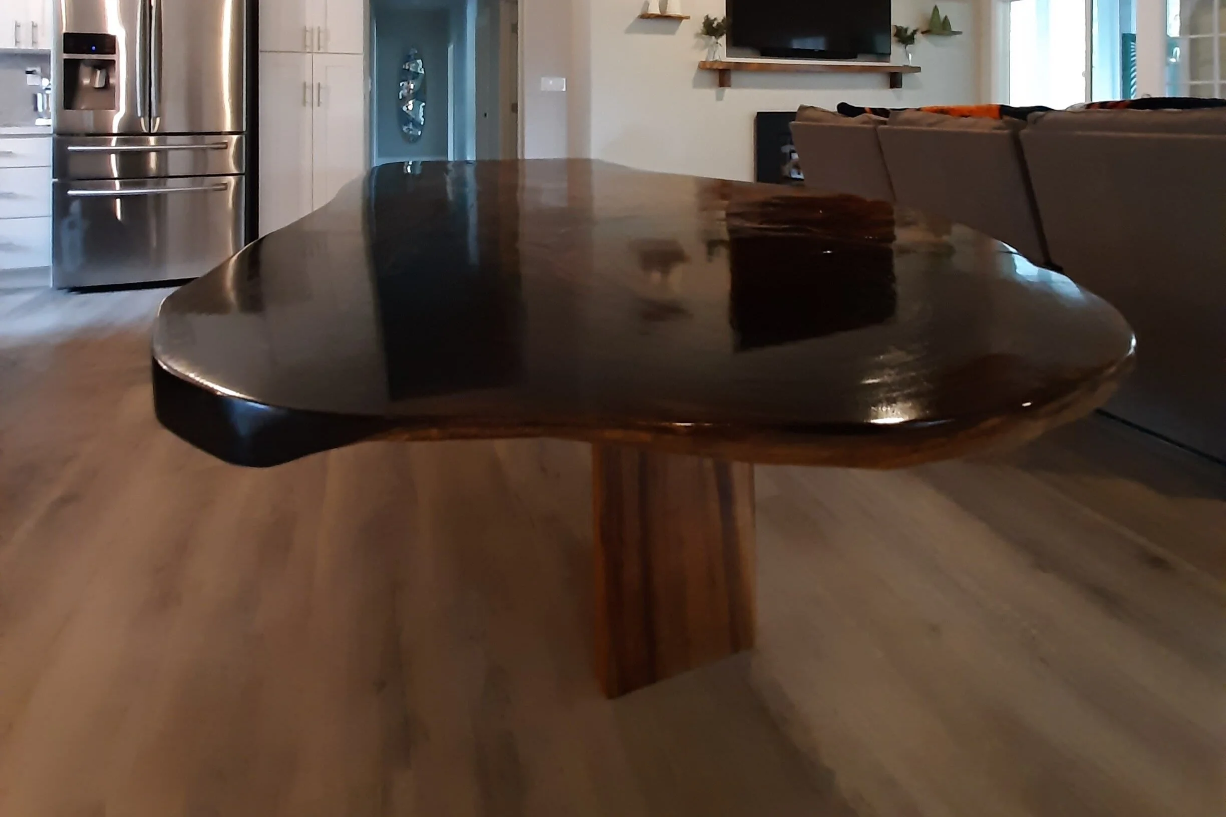 lindas+table.jpg
