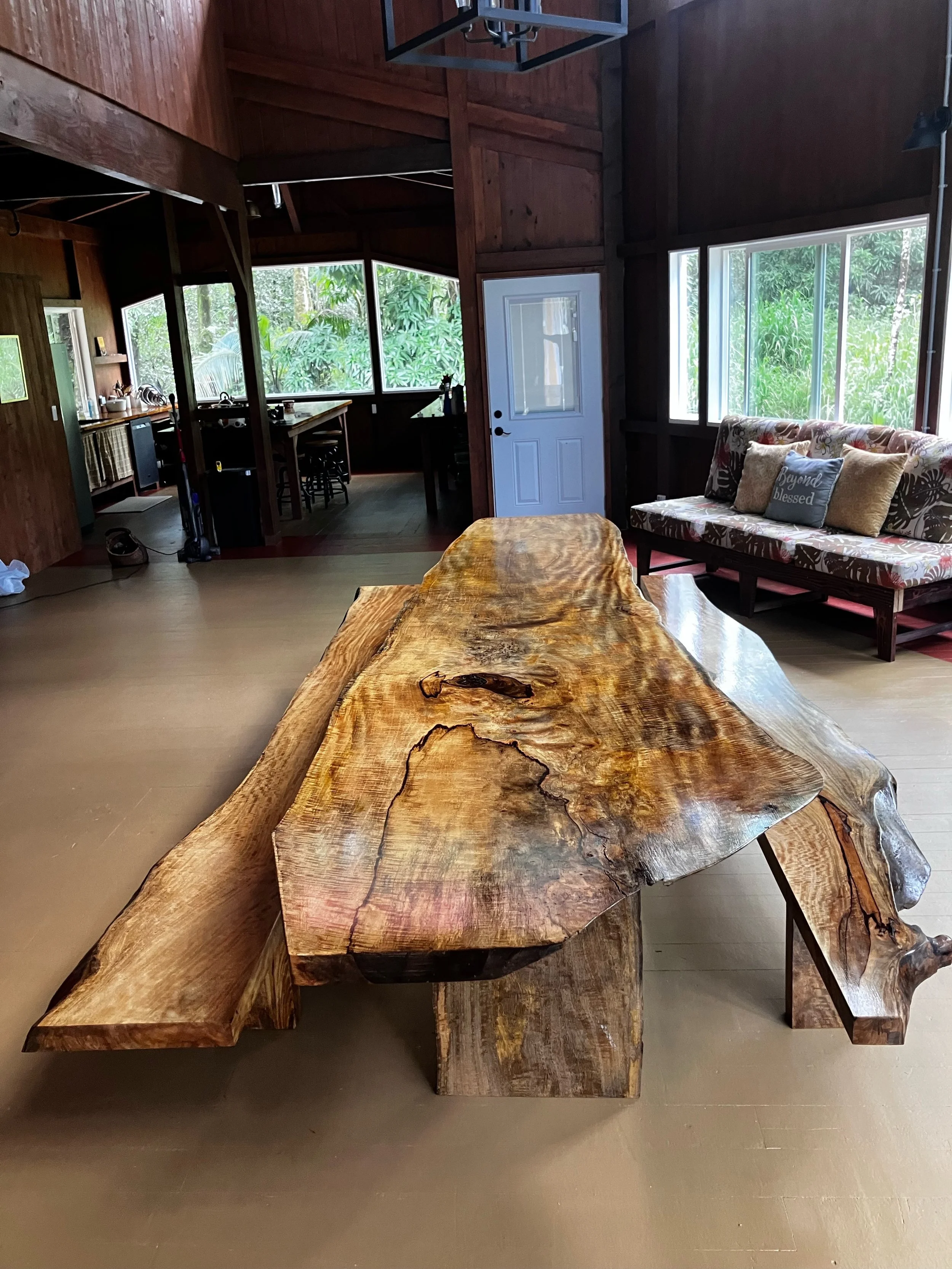 mike n soul table 2.jpeg