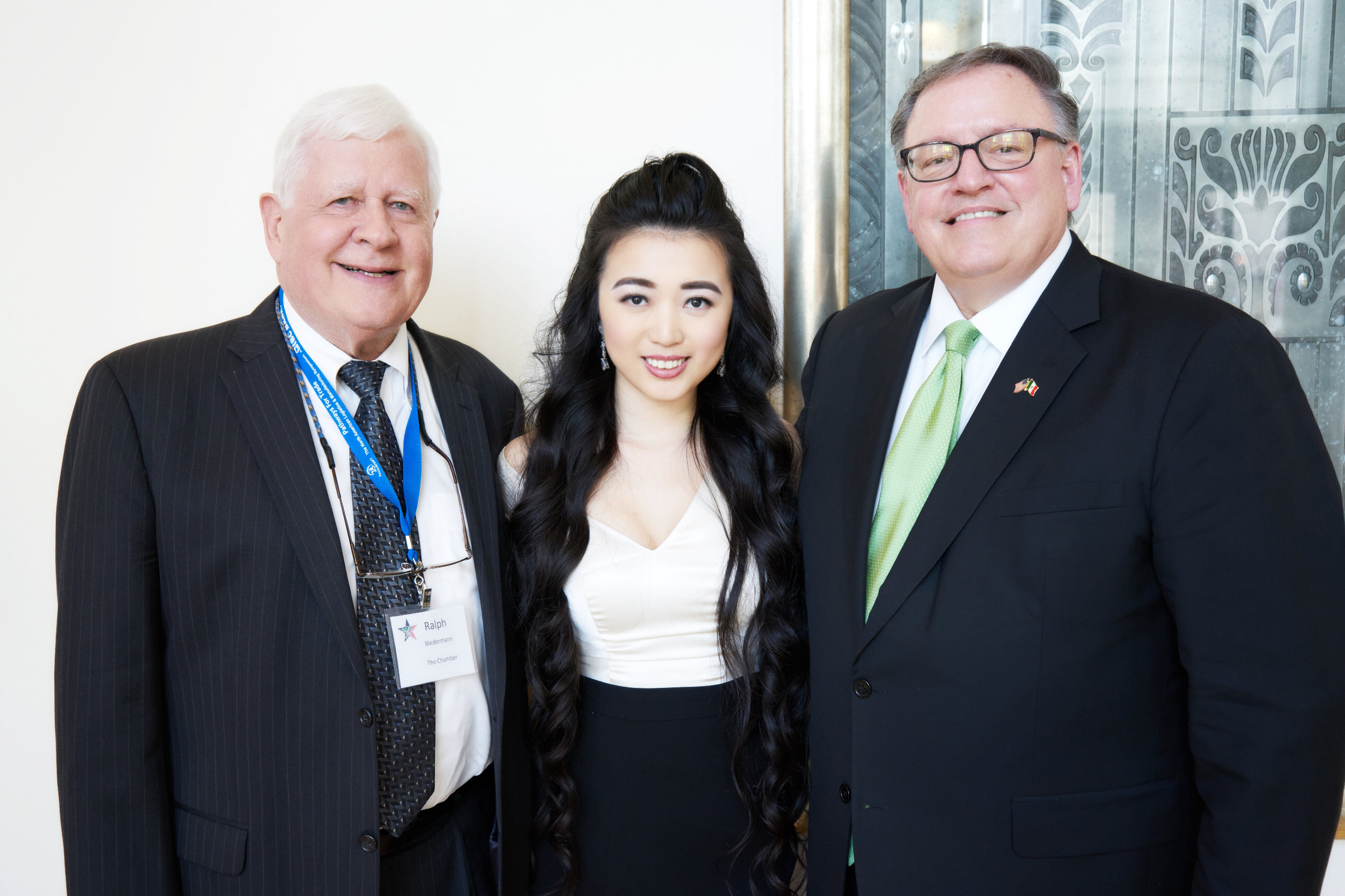  Ralph Biedermann, Elizabeth Jia, Jim Ryan 