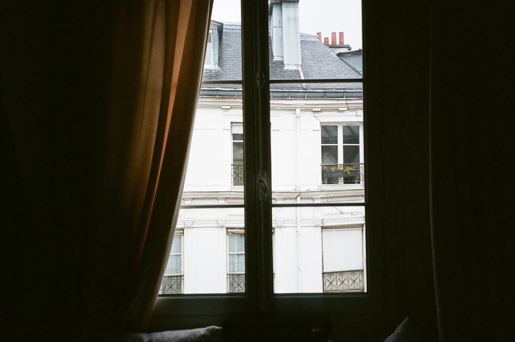 paris airbnb's