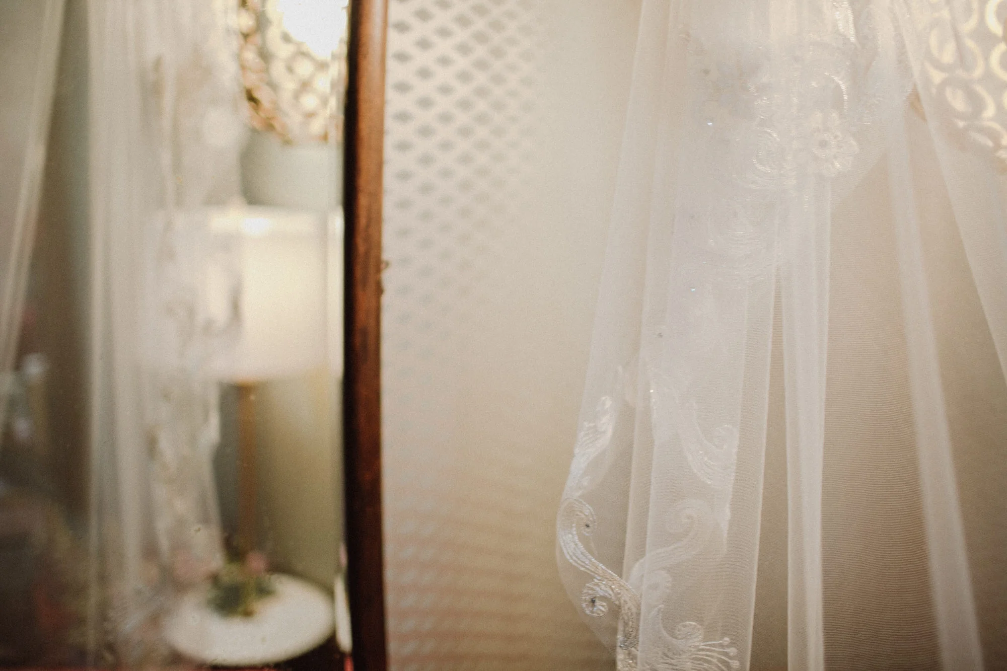 delicate wedding veil