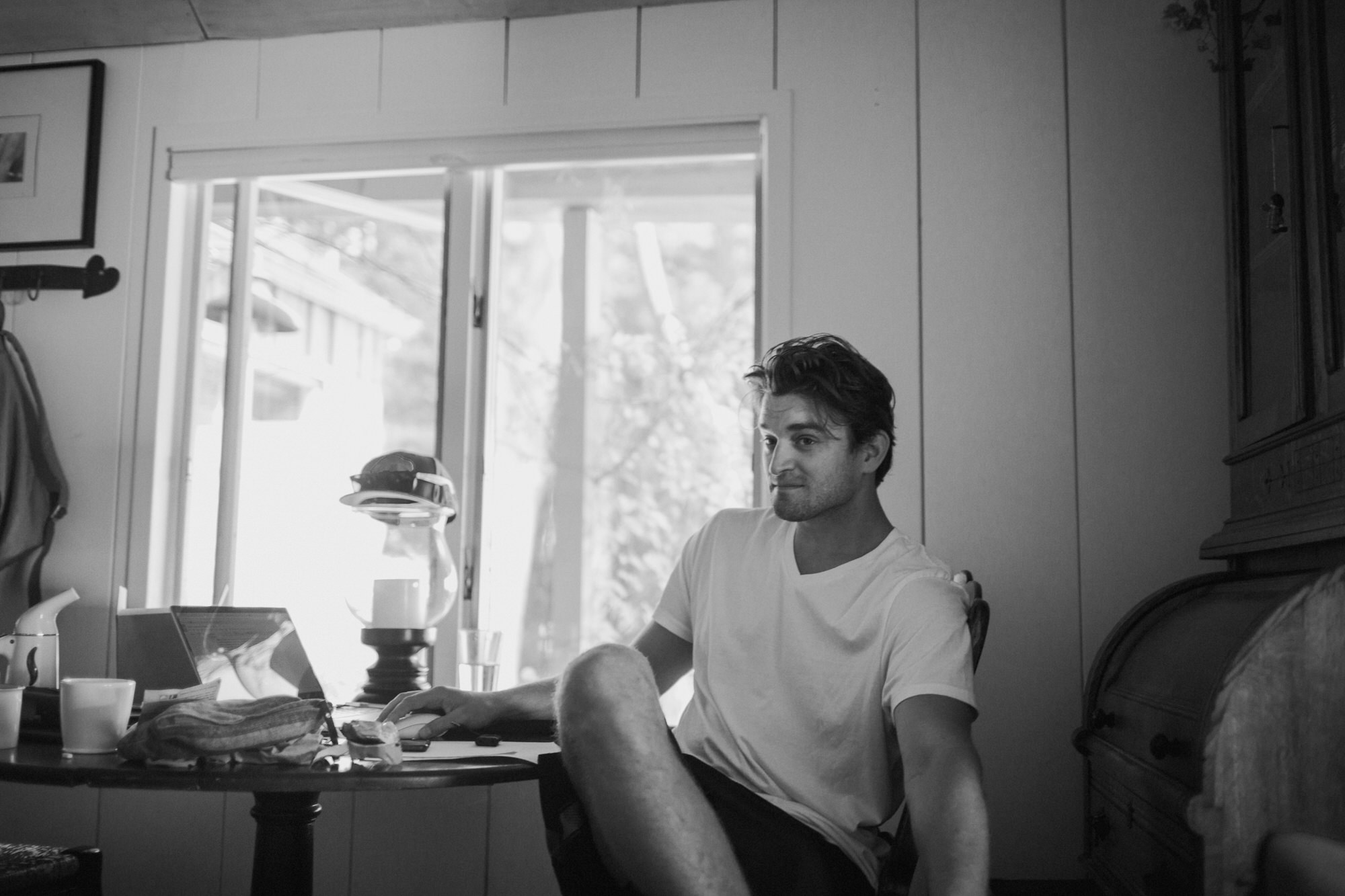 aaron getting ready for his wedding in new york