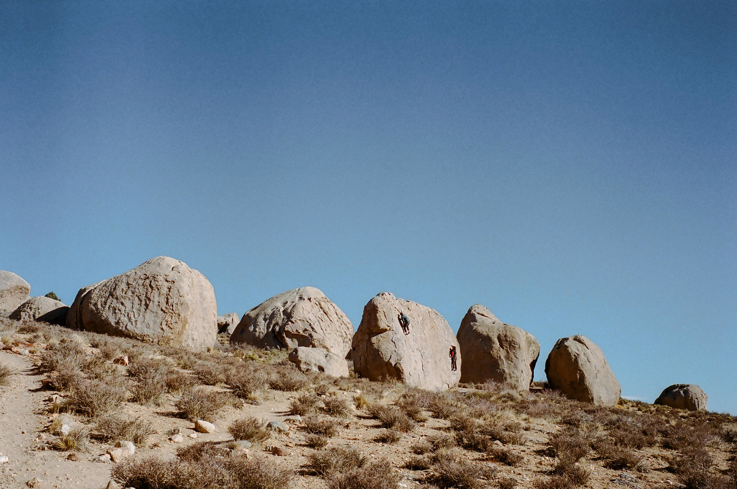Bouldering at Buttermilks in Bishop Ca