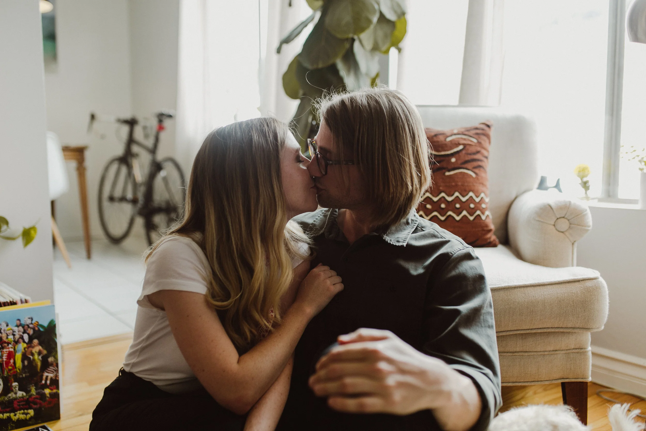 ralph and whitney kissing