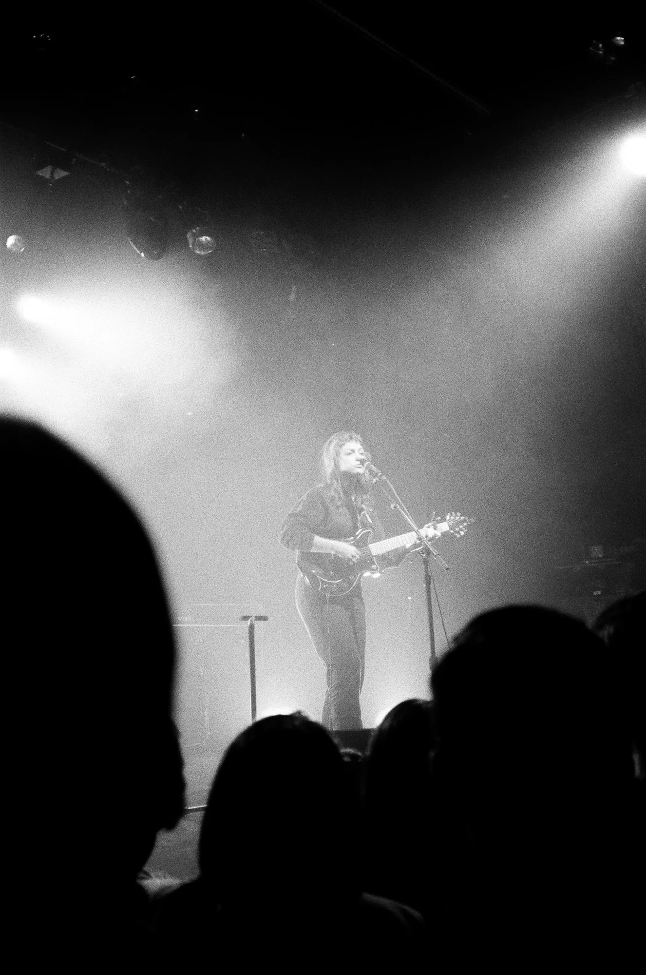  angel olsen puts on an amazing solo show 