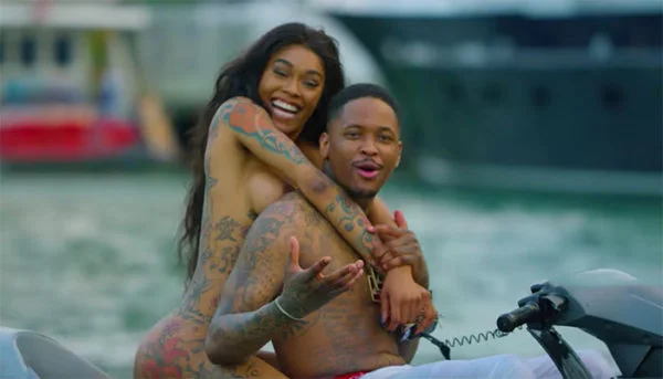 YG Feat. Dj Mustard "Pop It, Shake It" (Uncut)
