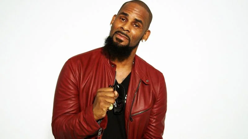 R. Kelly Has Been Paying Girls And Their Families For Years To Stay Quiet!!