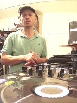TOP 3 MUST DO DJ SKILLS TO BE A PRO MIXING DJ