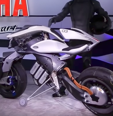 YAMAHA Pushing the limits - Motoroid leaning electric motorcycle