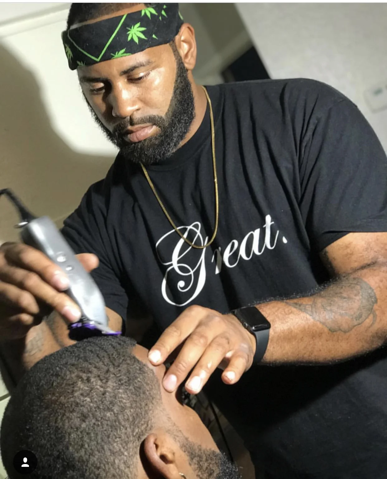 Kris The Barber