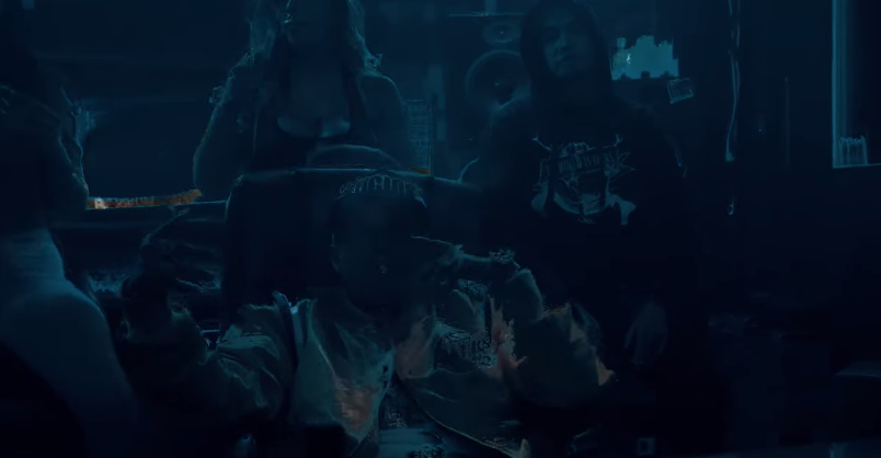 King Lil G ft. GeraMx - En La Cuadra (Official Music Video)