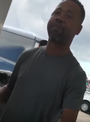 Juvenile Goes Off On Local Rapper For Trying To Sell Him A Mixtape