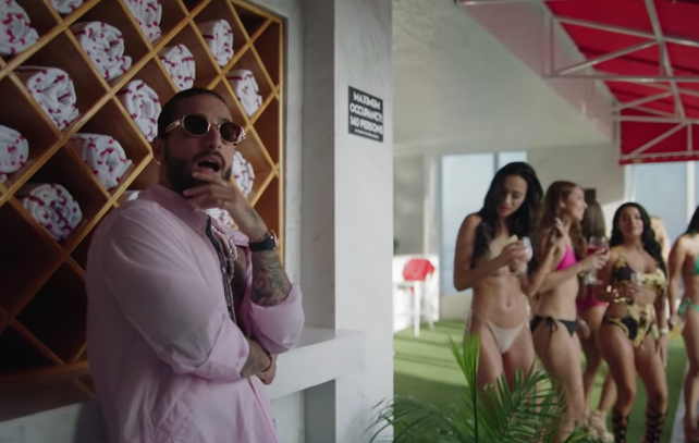 Maluma - Mala Mía (Official Video)