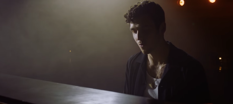 Lauv ft. Julia Michaels - There's No Way [Official Video]