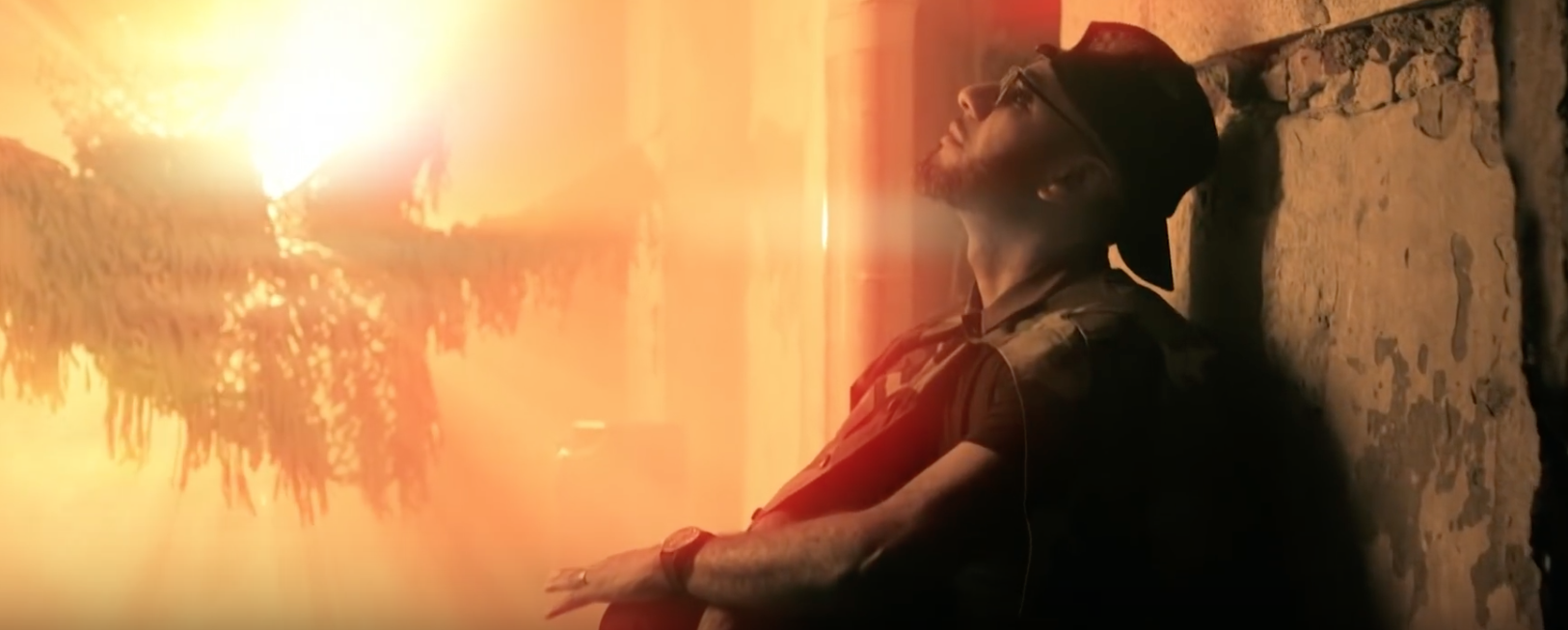Swizz Beatz- 25 Soldiers ft. Young Thug