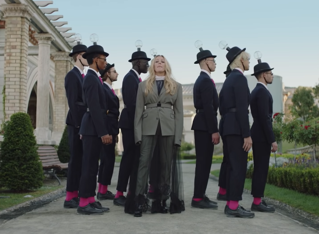 Ellie Goulding, Diplo, Swae Lee - Close To Me (Official Video)